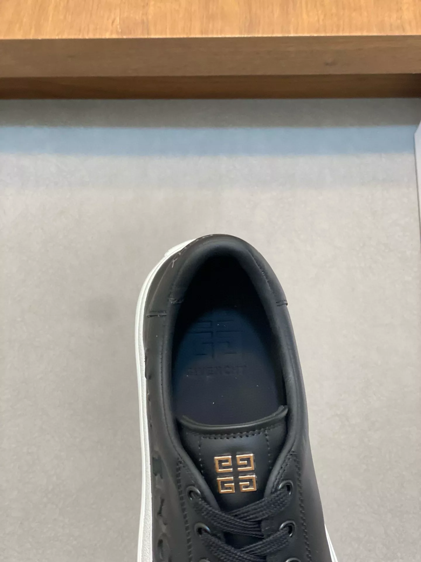 Flexible 6675 Givenchy Casual Shoes For Men