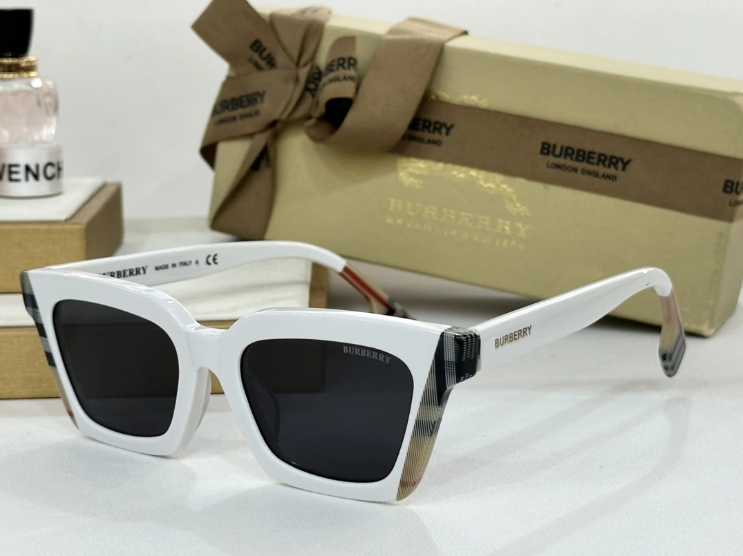 Flexible 6680 Burberry AAA Quality Sunglasses