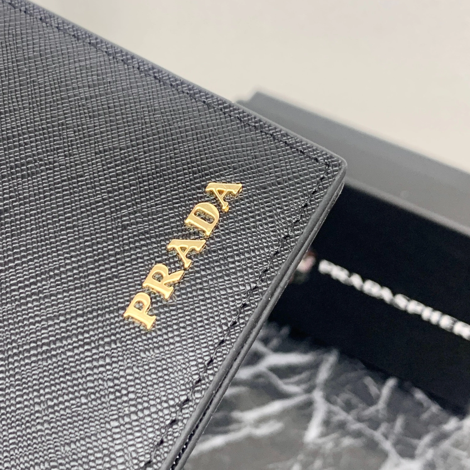 Flexible 6837 Prada Card Case