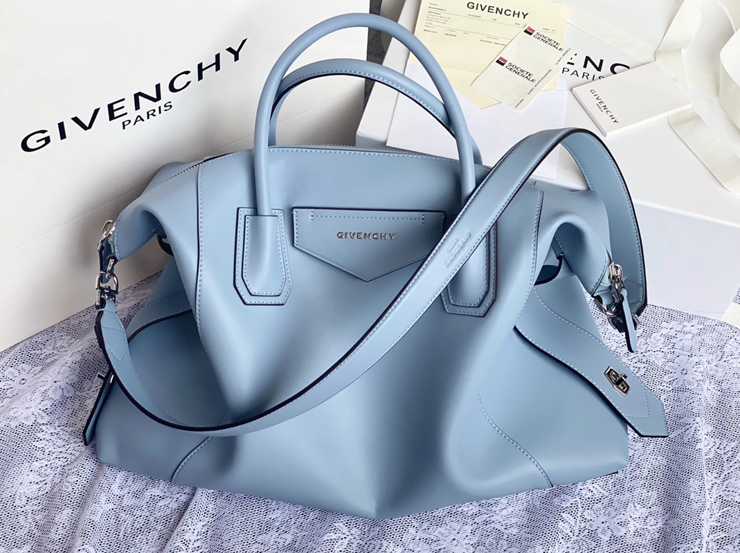 Flexible 7025 Givenchy AAA Quality Handbags For Women