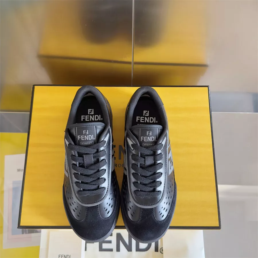 Flexible 7075 Fendi Casual Shoes For Women