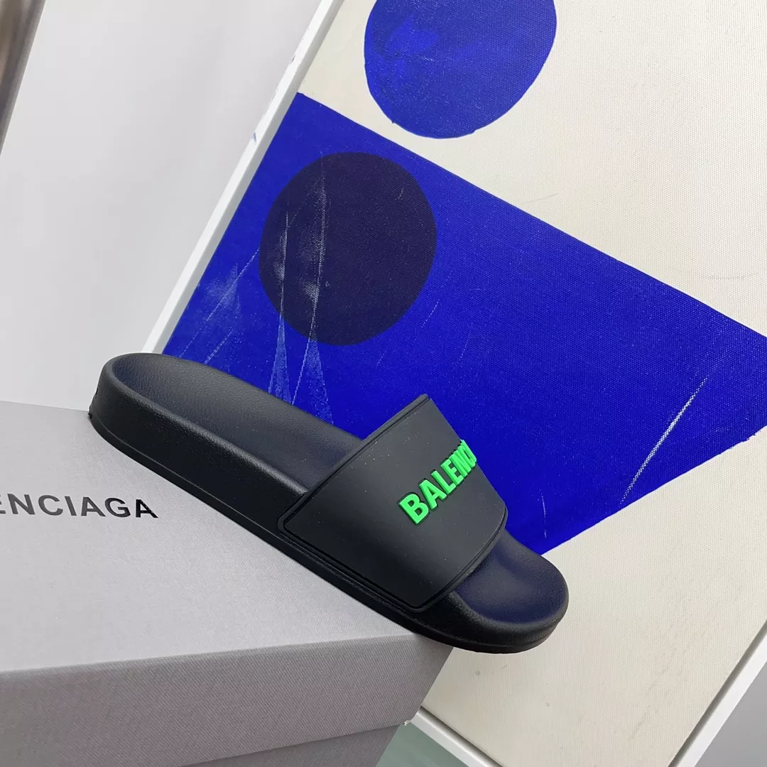 Flexible 7128 Balenciaga Slippers For Men