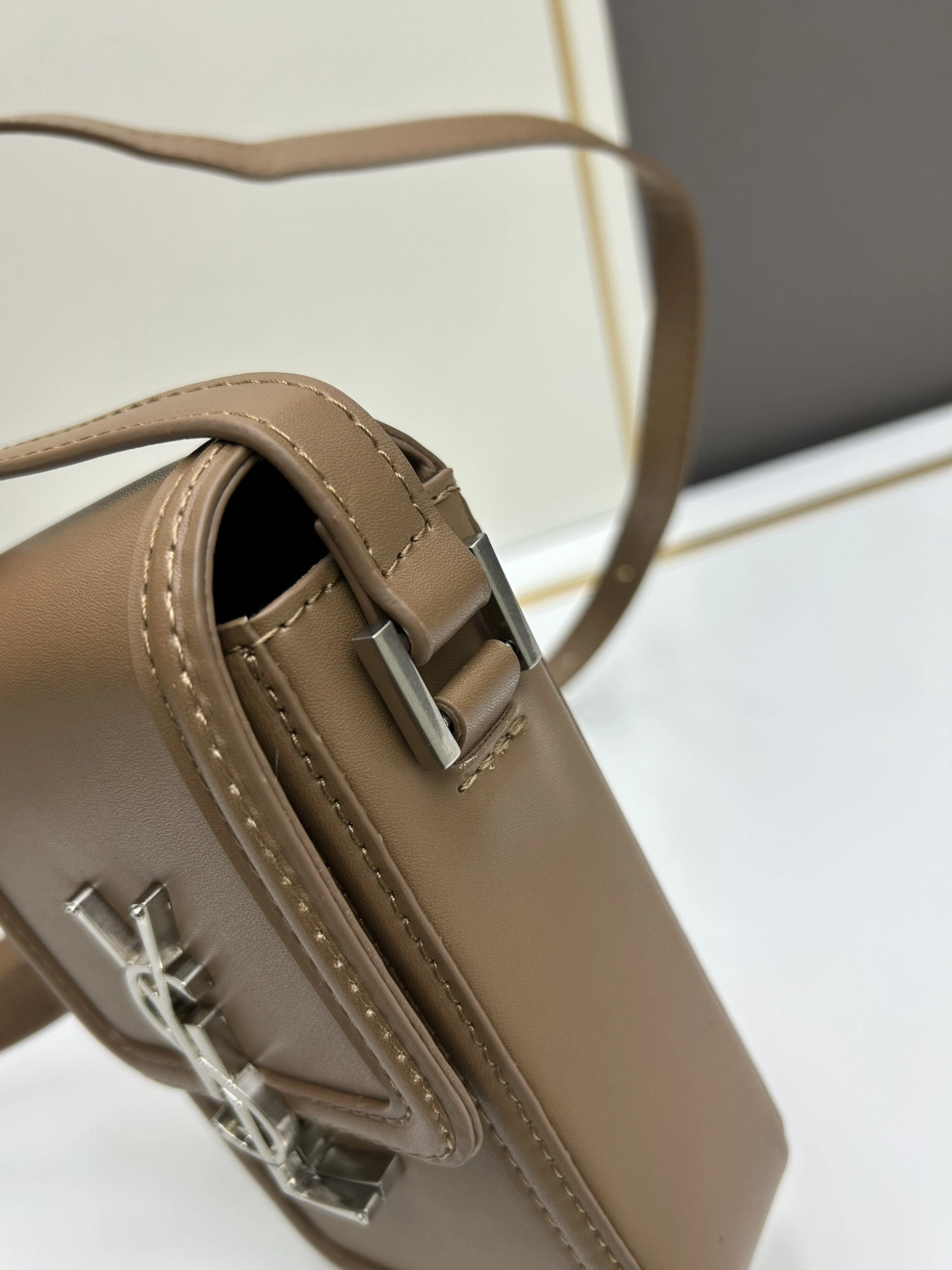 Flexible 738 Yves Saint Laurent YSL AAA Quality Messenger Bags For Women