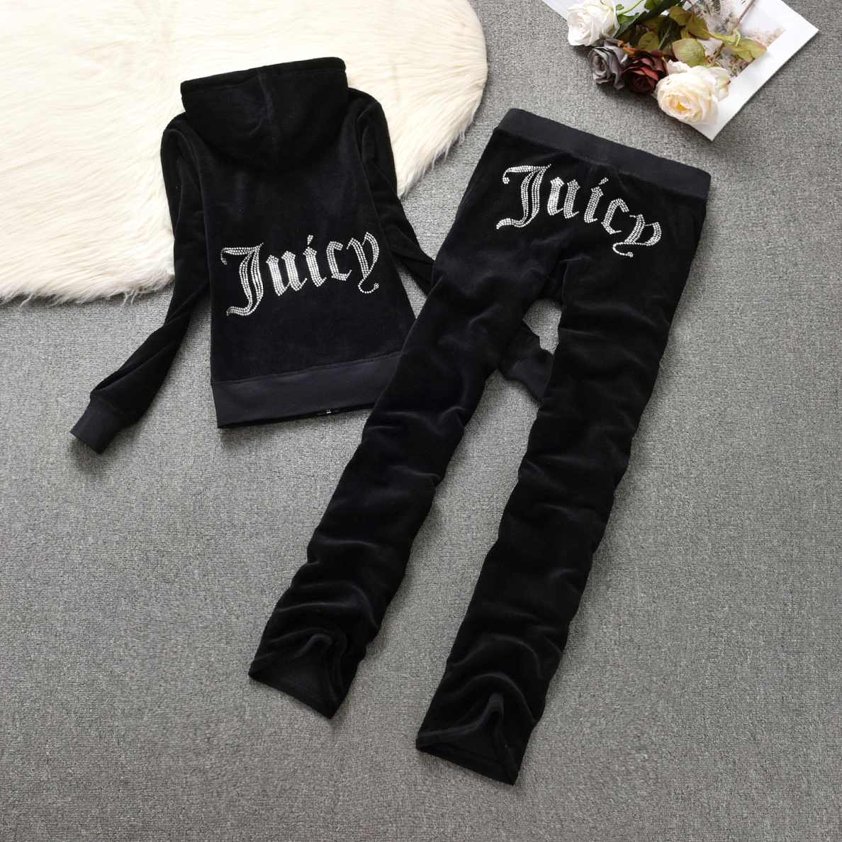 Flexible 7430 Juicy Couture Tracksuits Long Sleeved For Women