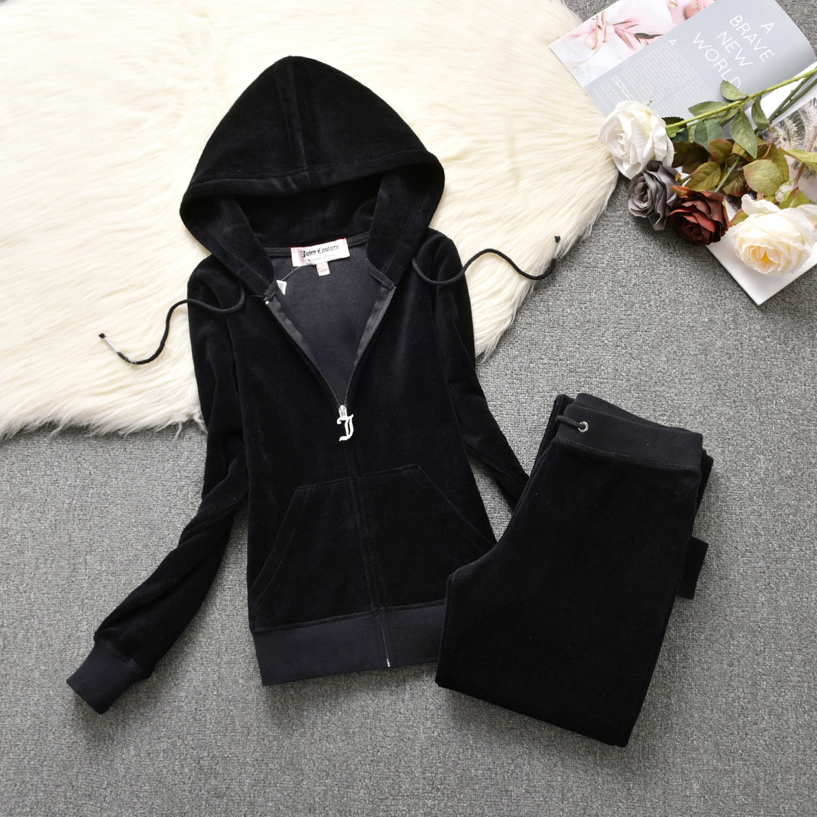 Flexible 7430 Juicy Couture Tracksuits Long Sleeved For Women