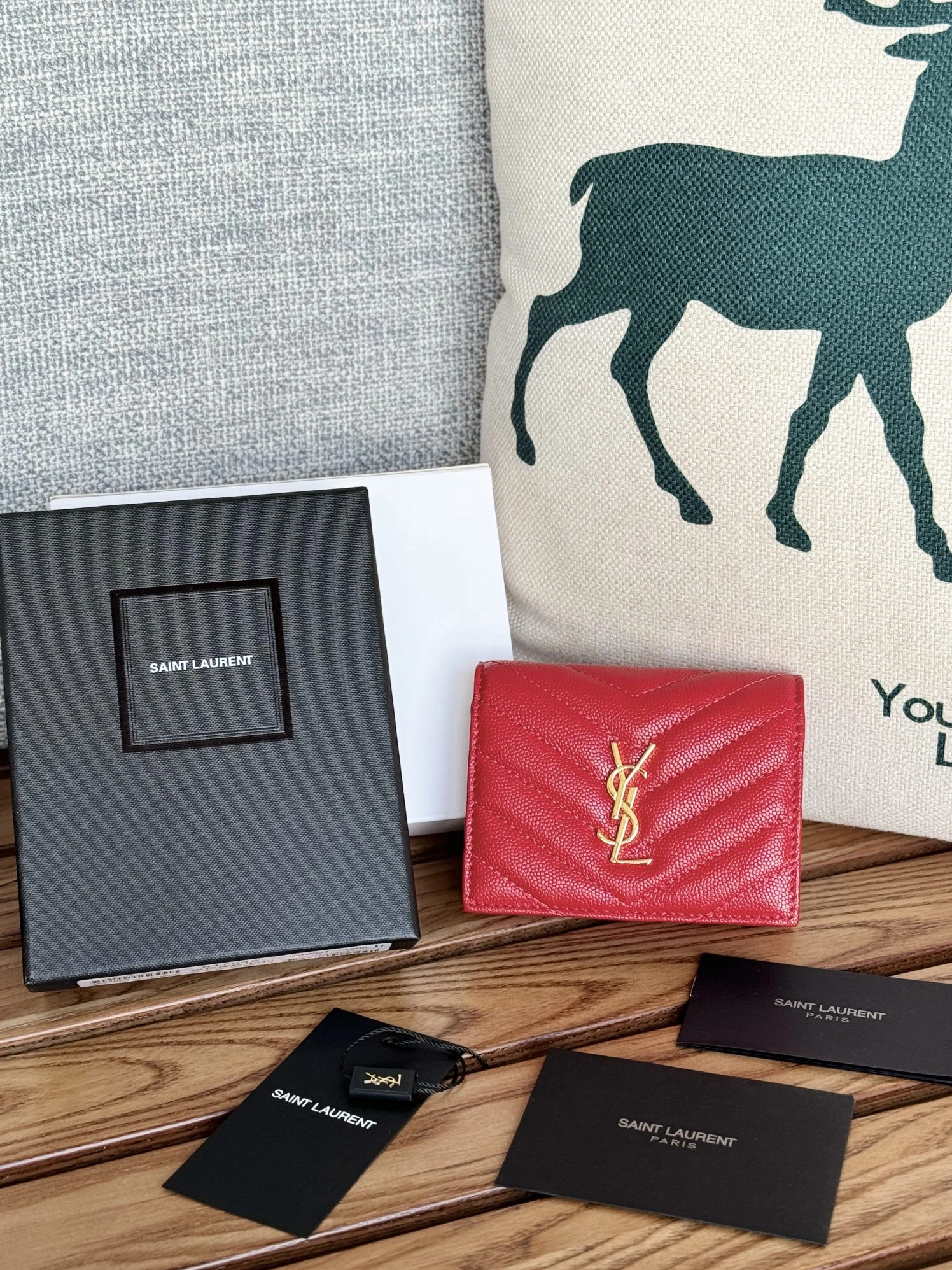 Flexible 7457 Yves Saint Laurent AAA Quality Wallets