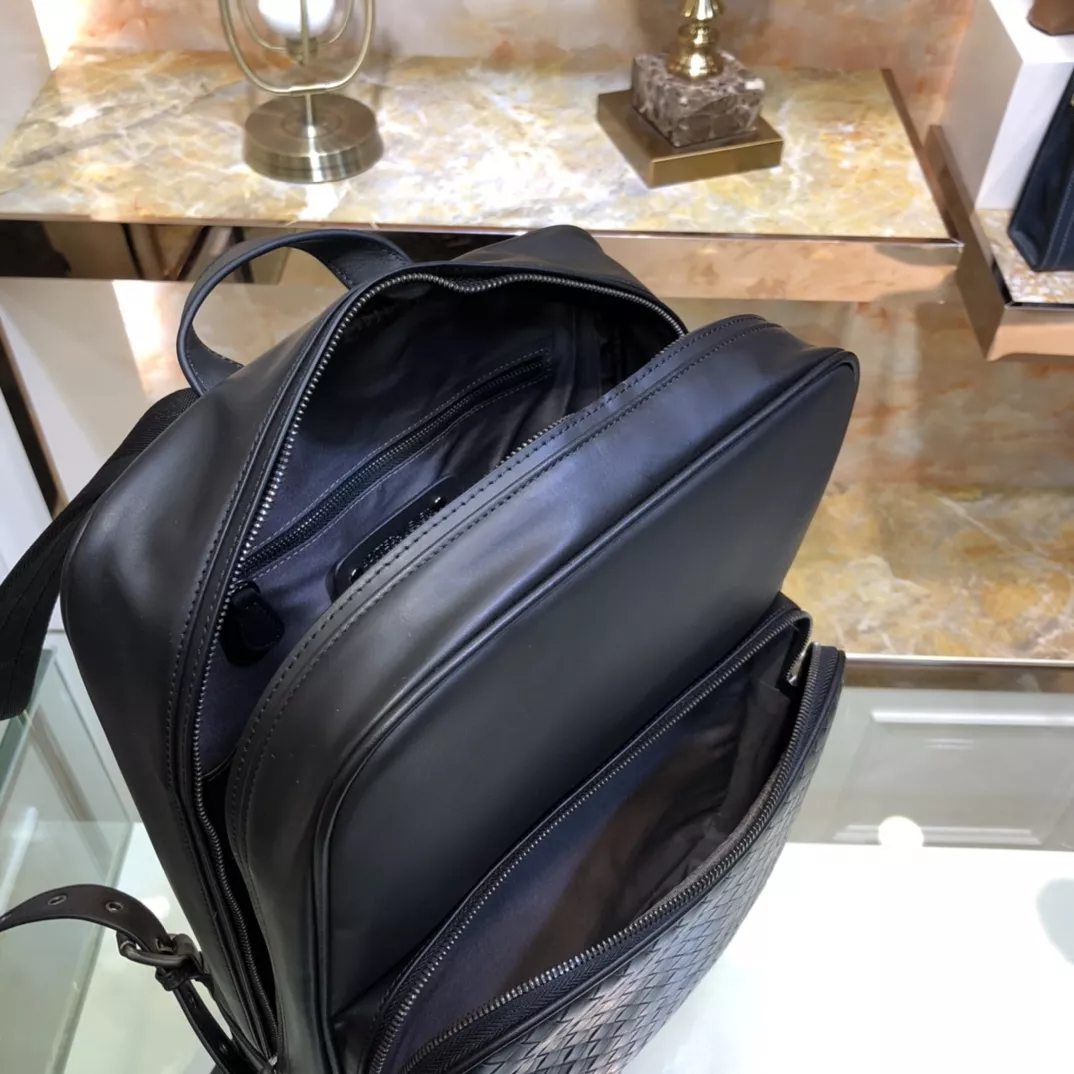 Flexible 7482 Bottega Veneta AAA Man Backpacks