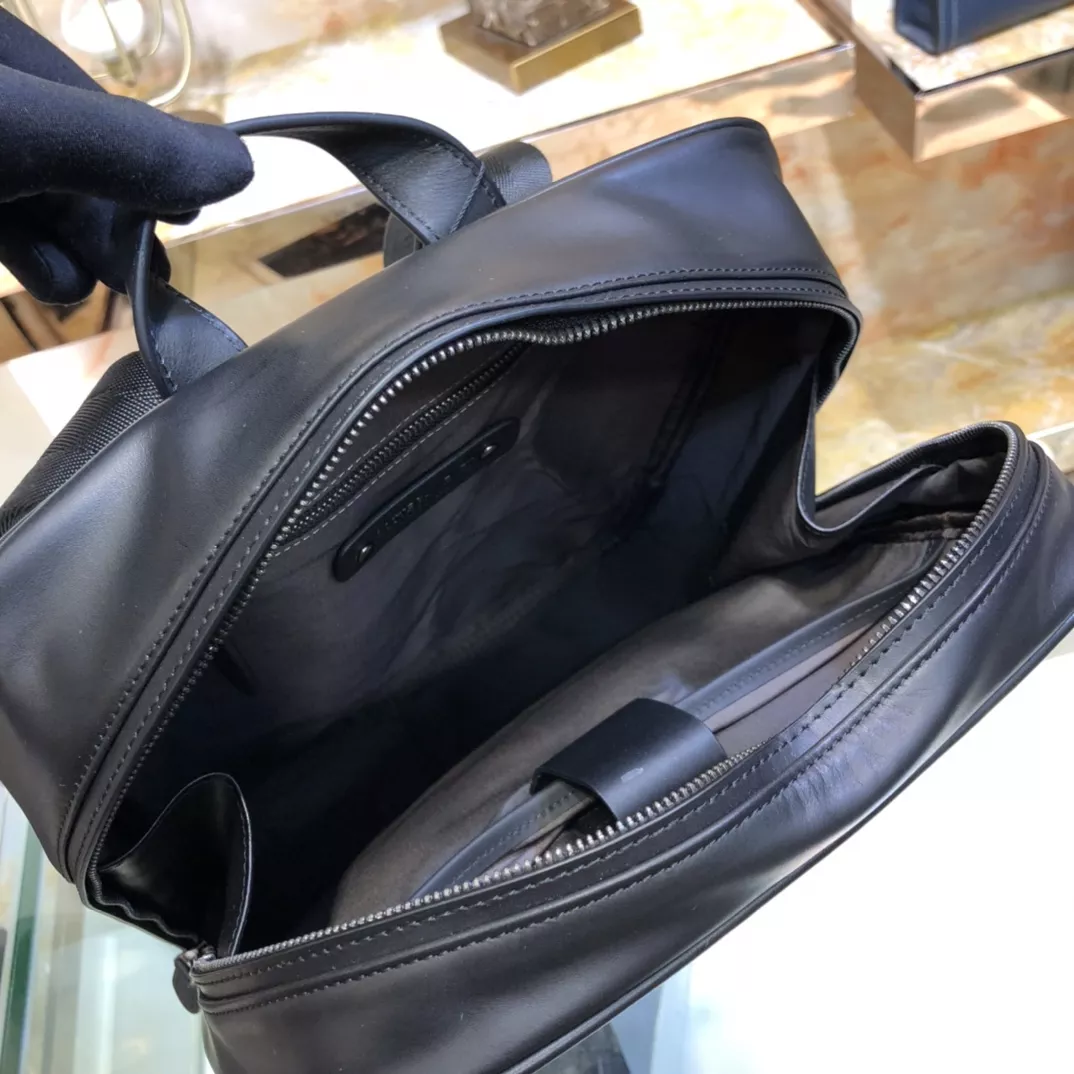 Flexible 7482 Bottega Veneta AAA Man Backpacks