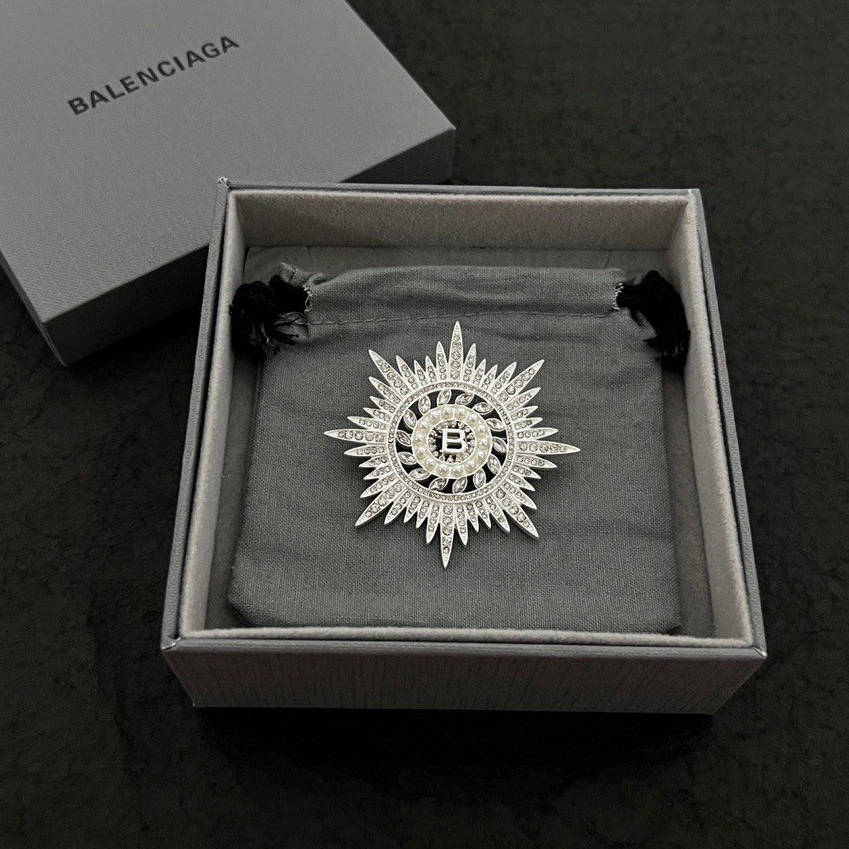 Flexible 7502 Balenciaga Brooches For Women