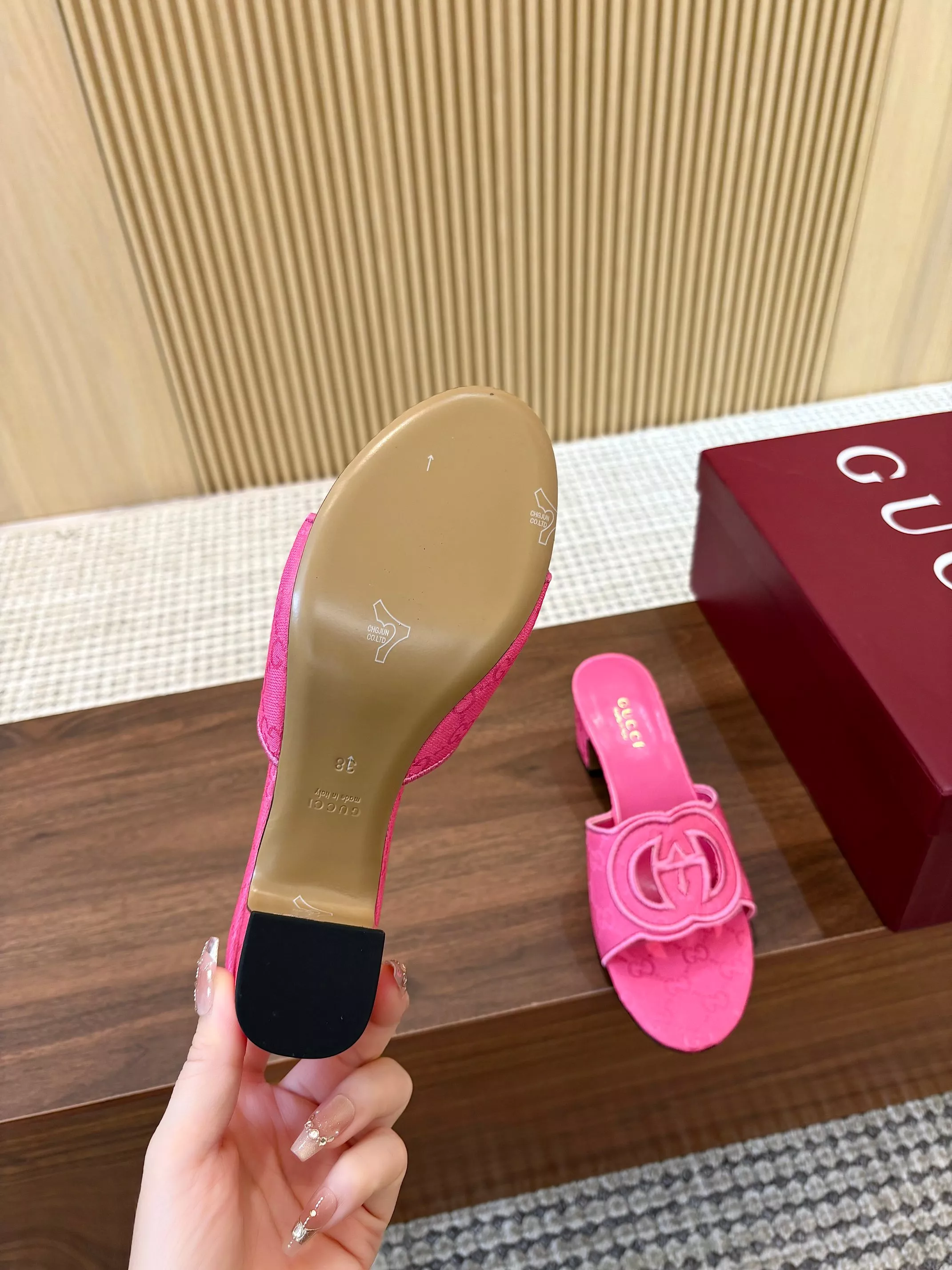 Flexible 7629 Gucci Slippers For Women