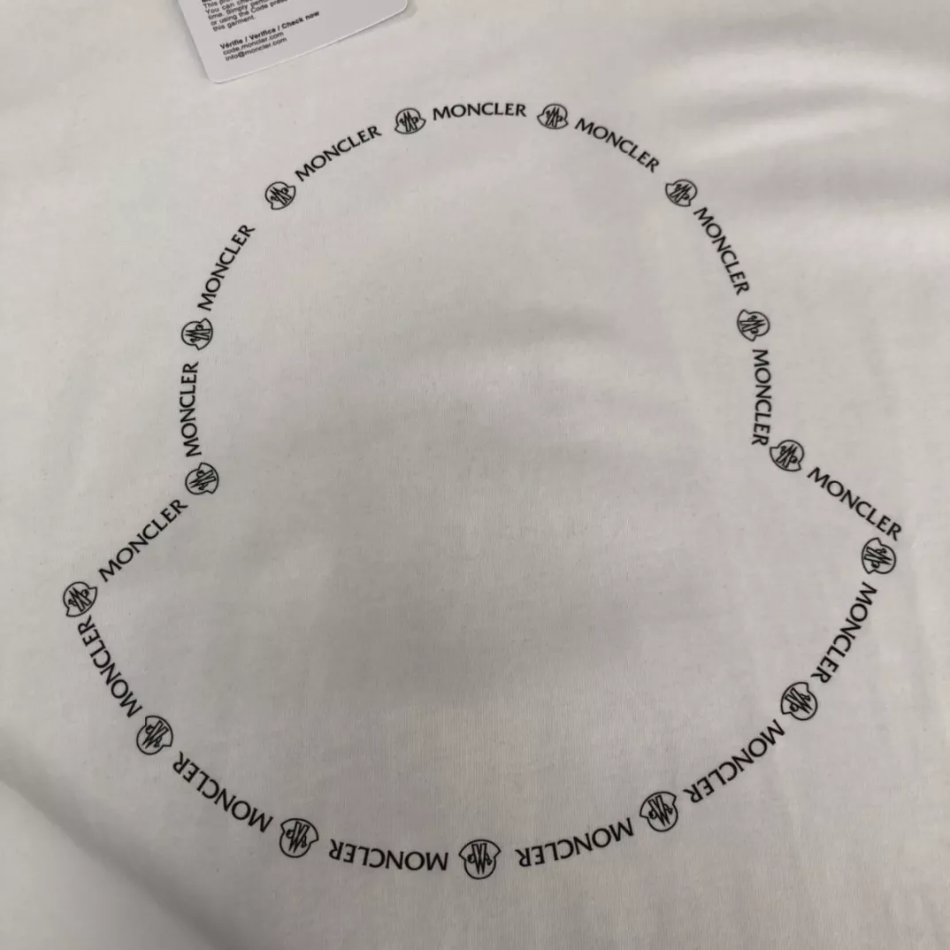 Flexible 7839 Moncler T-Shirts Short Sleeved For Unisex