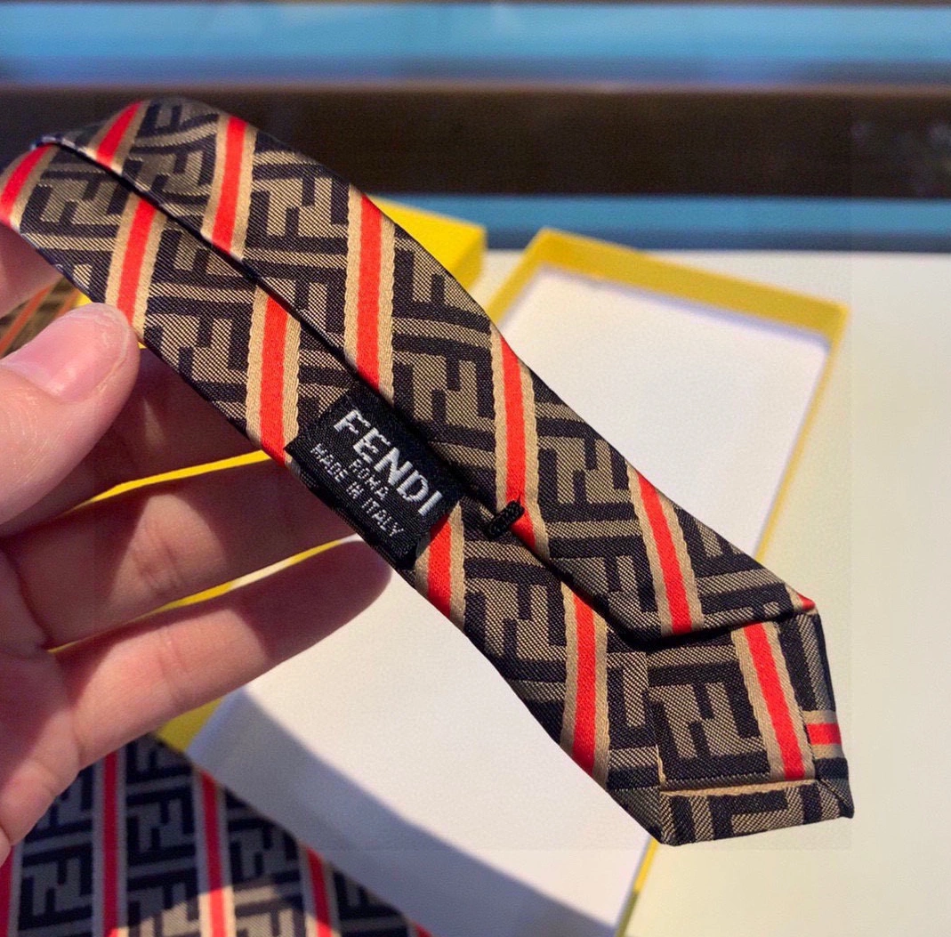 Flexible 8091 Fendi Necktie For Men