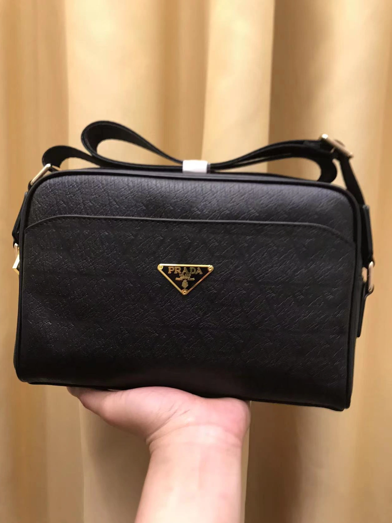 Flexible 8193 Prada AAA Man Messenger Bags