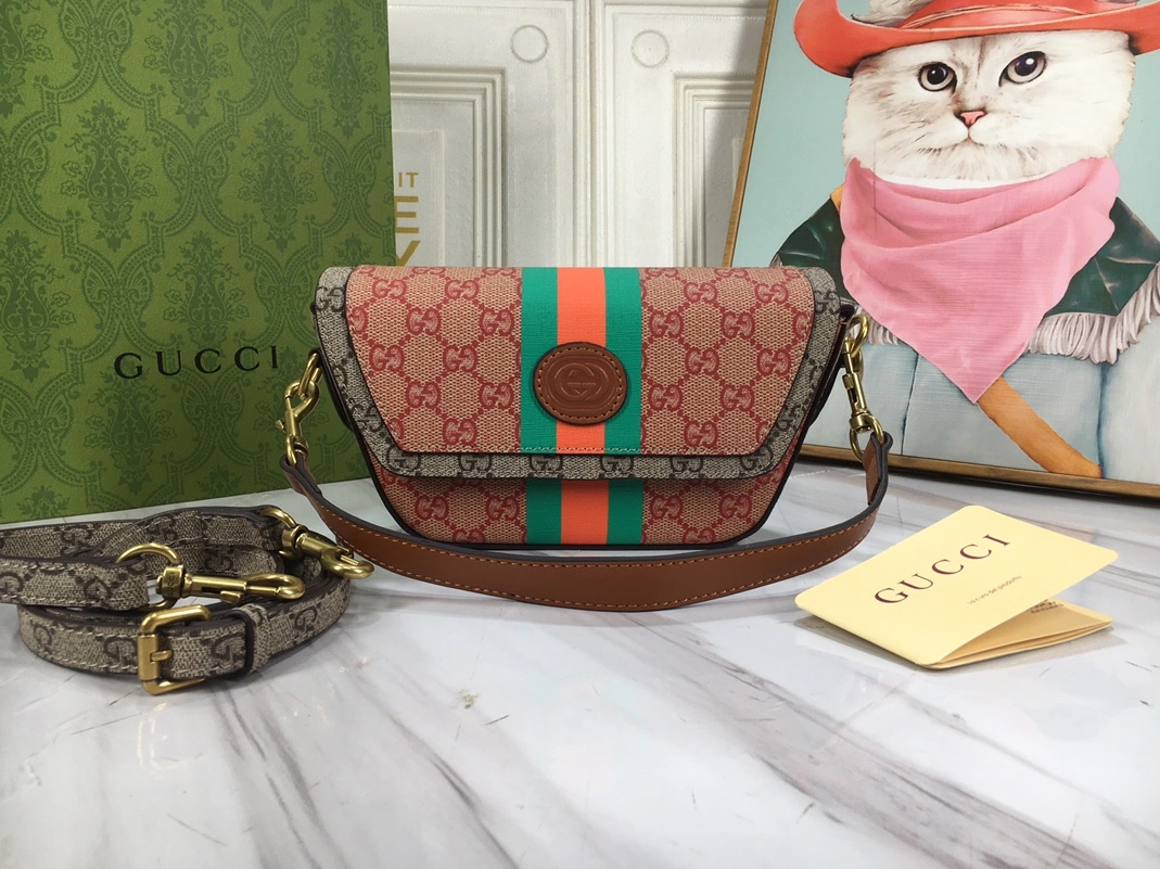 Flexible 8217 Gucci AAA Quality Messenger Bags For Unisex