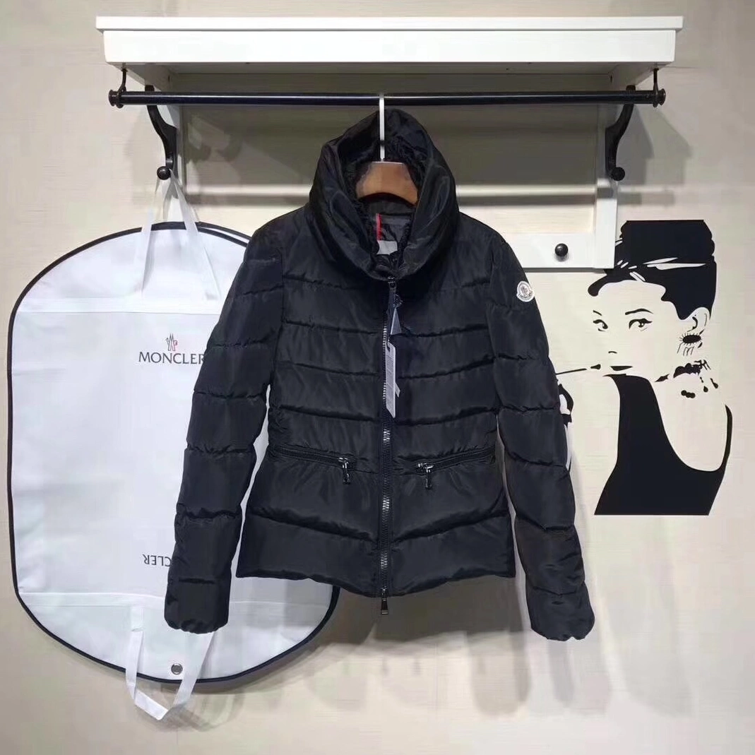 Flexible 8384 Moncler Down Feather Coat Long Sleeved For Women