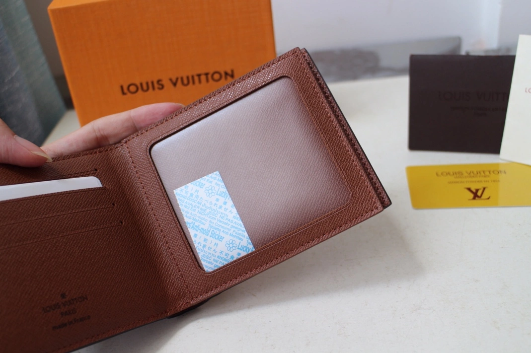 Flexible 8473 Louis Vuitton AAA Quality Wallets