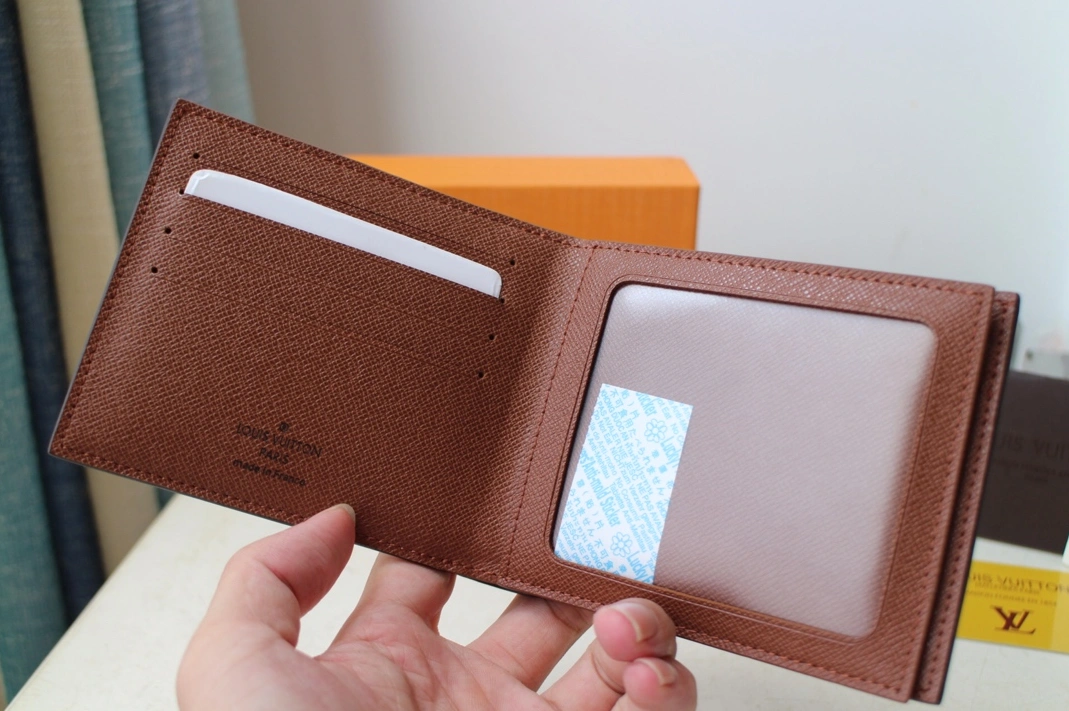 Flexible 8473 Louis Vuitton AAA Quality Wallets