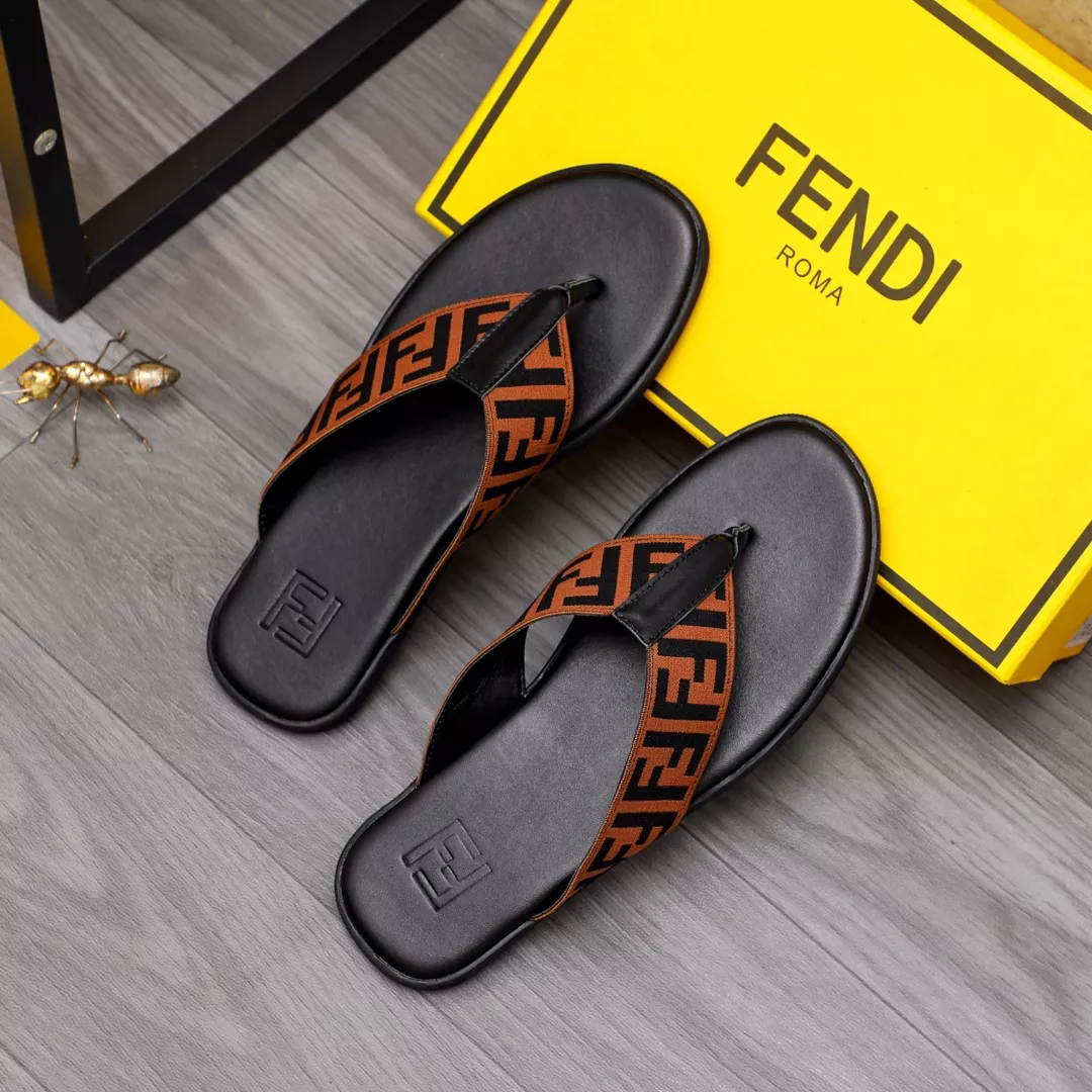 Flexible 8652 Fendi Slippers For Men