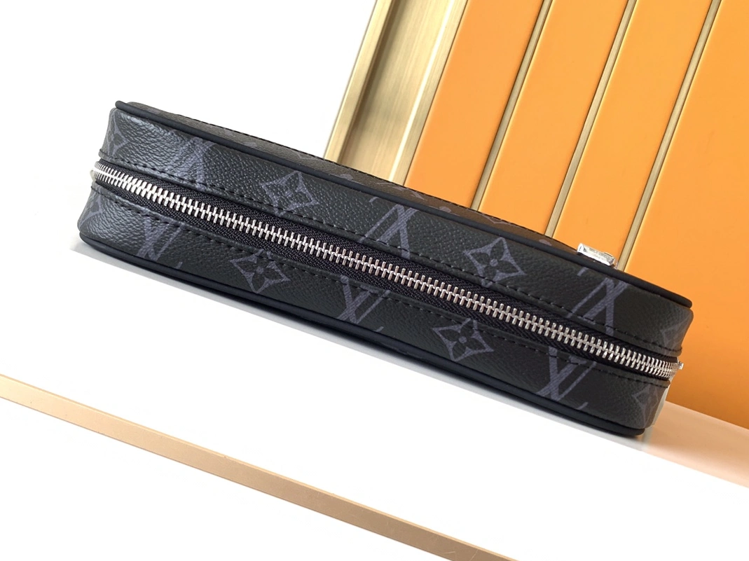 Flexible 8730 Louis Vuitton AAA Man Wallets