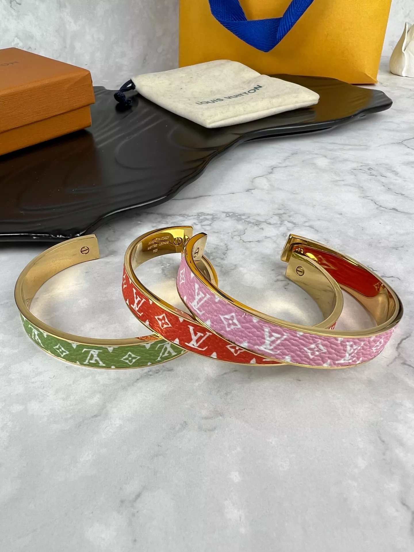 Flexible 8910 Louis Vuitton LV Bracelets