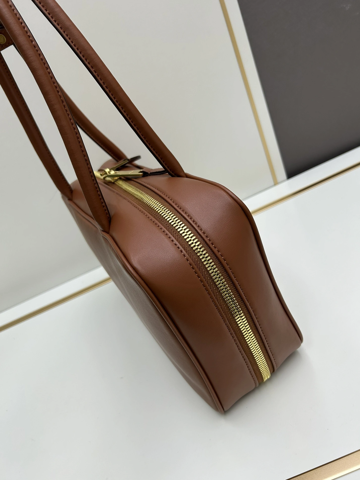 Flexible 8979 MIU MIU AAA Quality Handbags For Women