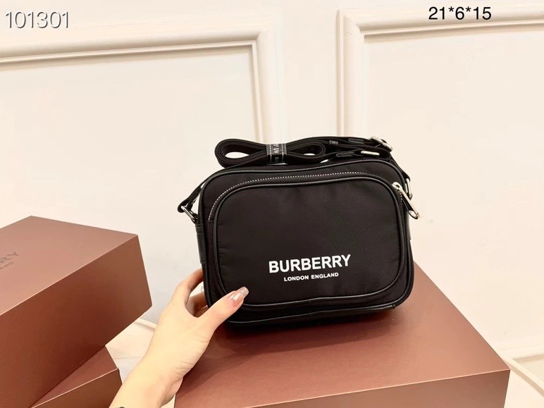Flexible 9014 Burberry AAA Man Messenger Bags