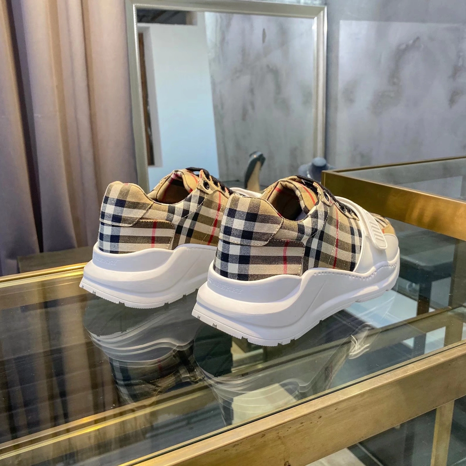 Flexible 9134 Burberry Casual Shoes For Women