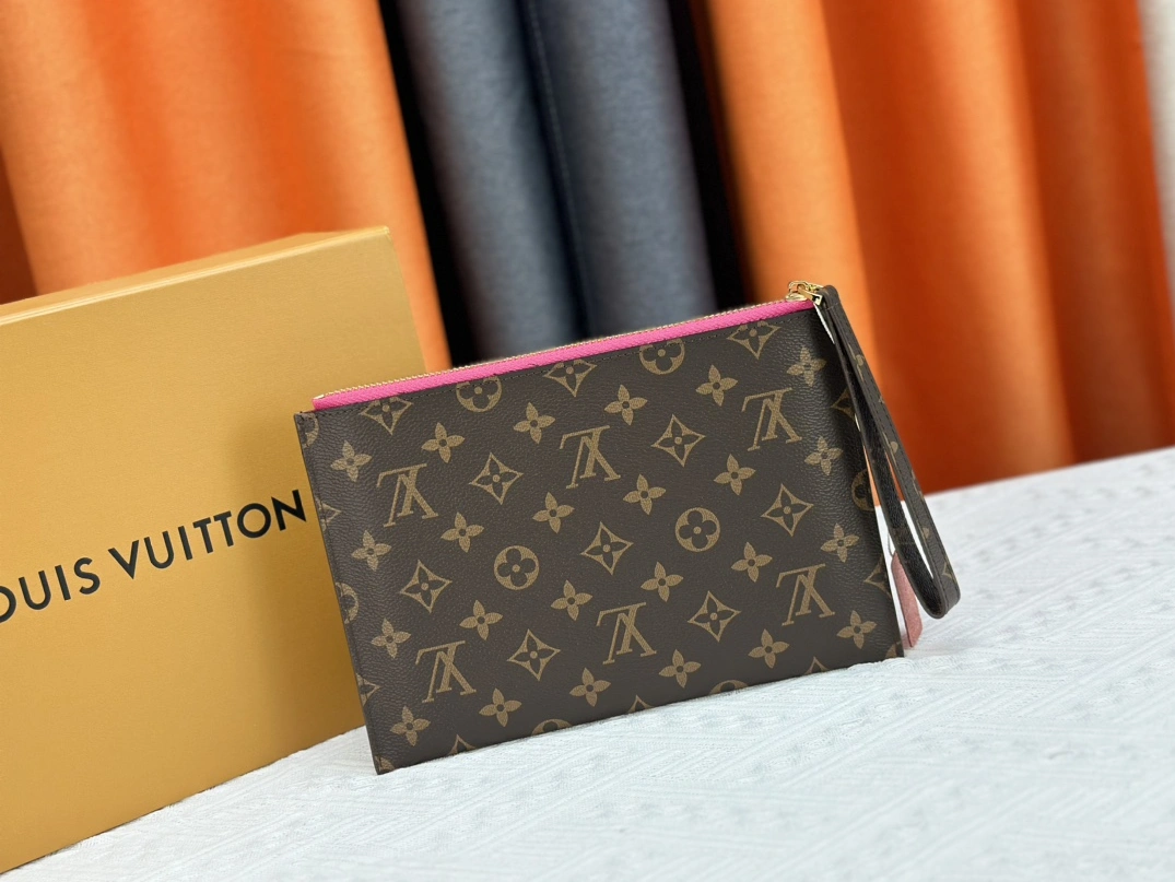 Flexible 9183 Louis Vuitton LV Wallets In Rose Red