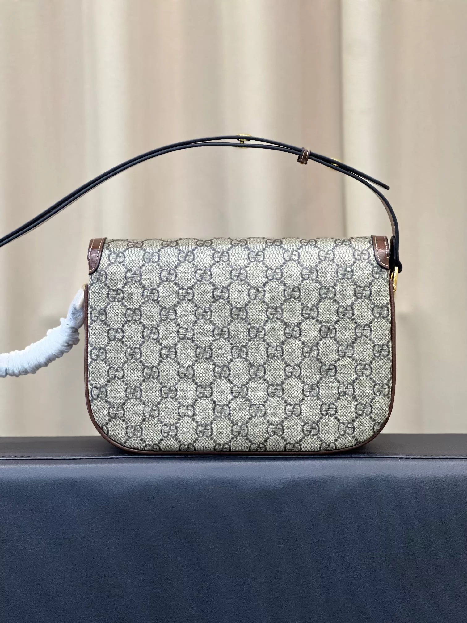 Flexible 9469 Gucci AAA Quality Messenger Bags For Women