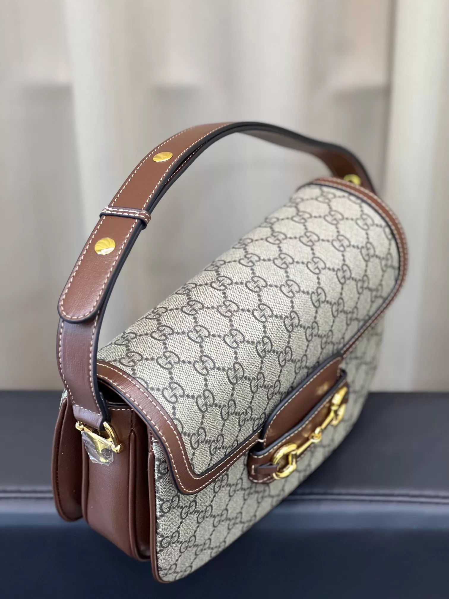 Flexible 9469 Gucci AAA Quality Messenger Bags For Women