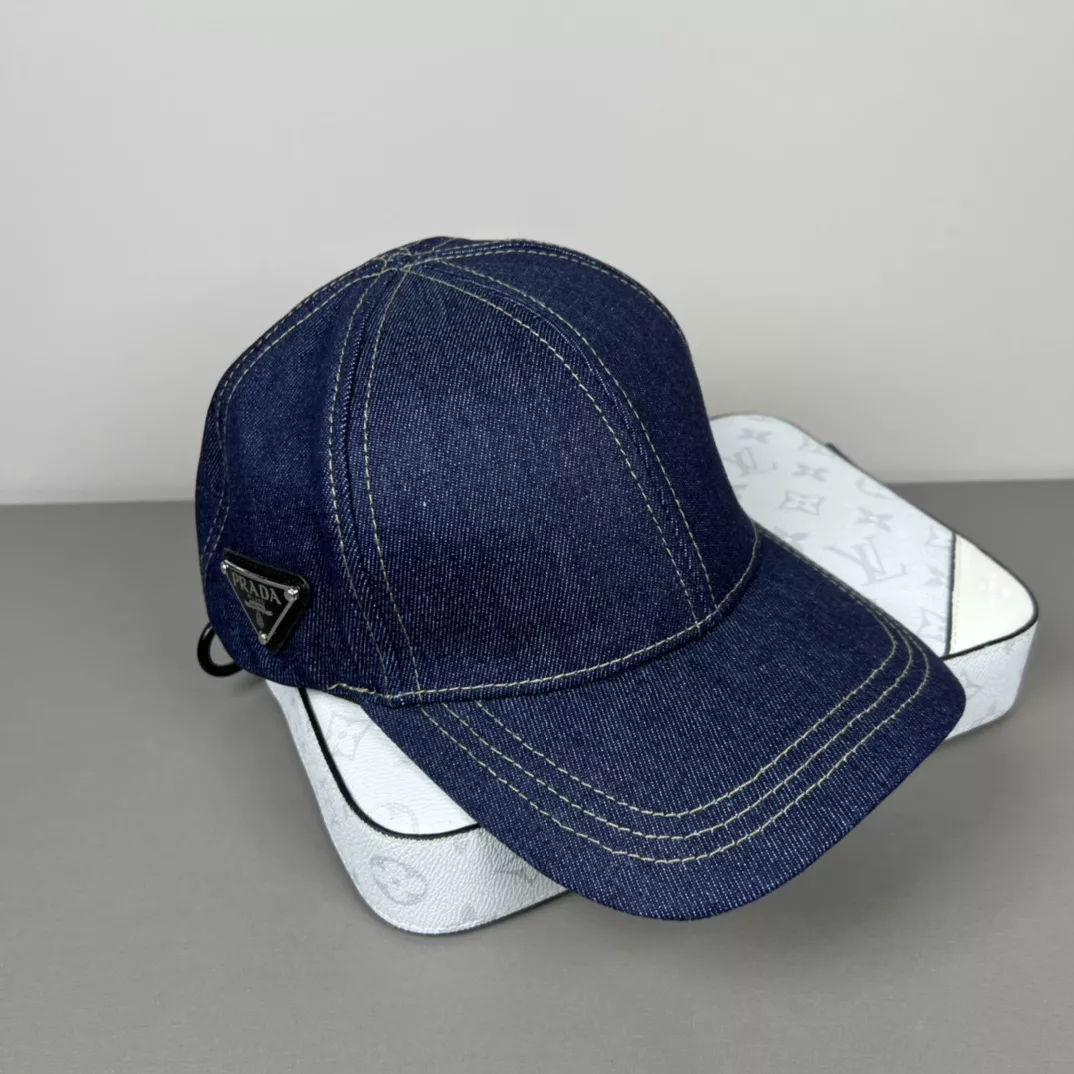Flexible 9470 Prada Caps