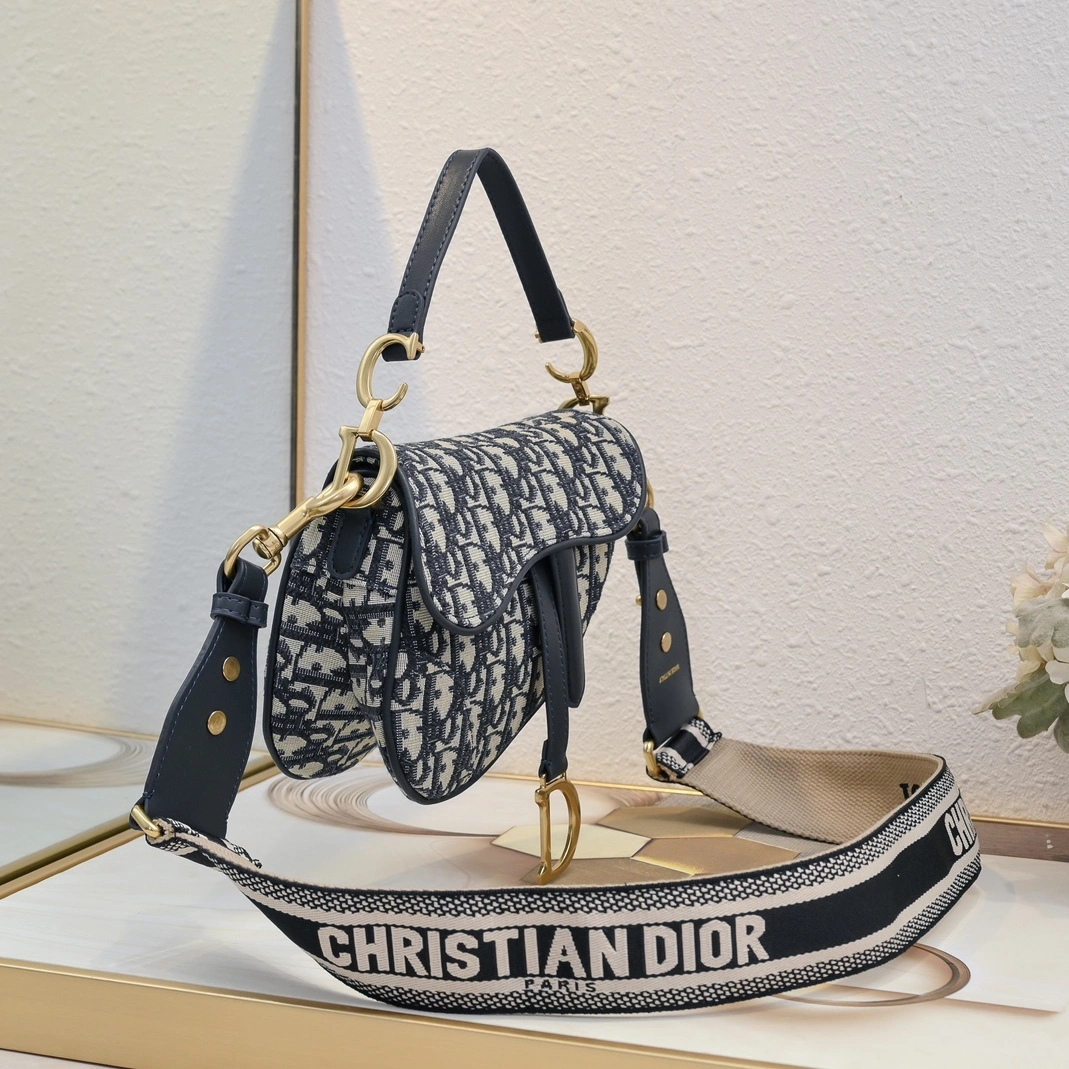 Flexible 9618 Christian Dior AAA Quality Messenger Bags For Women