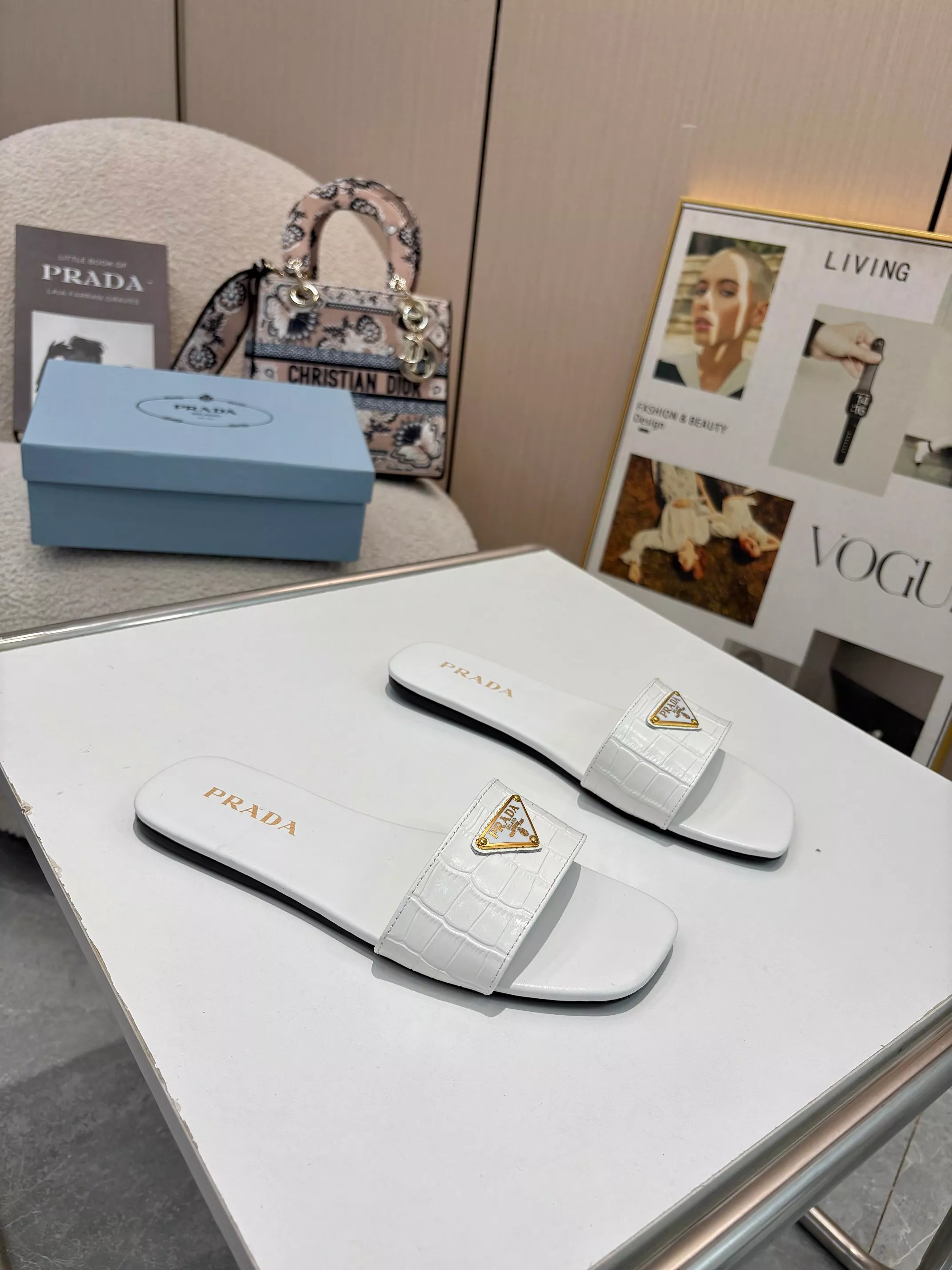 Flexible 9718 Prada Slippers For Women