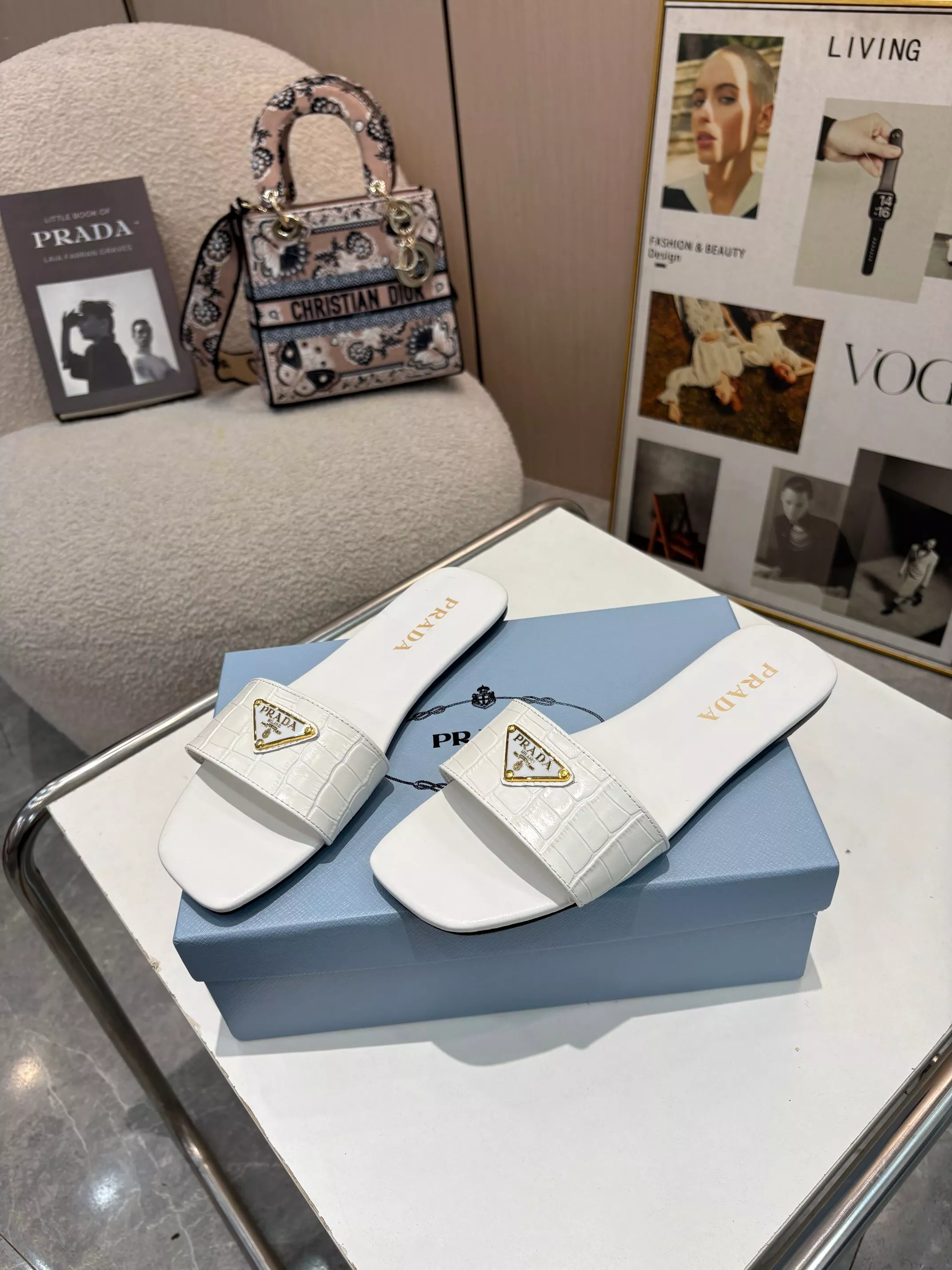 Flexible 9718 Prada Slippers For Women
