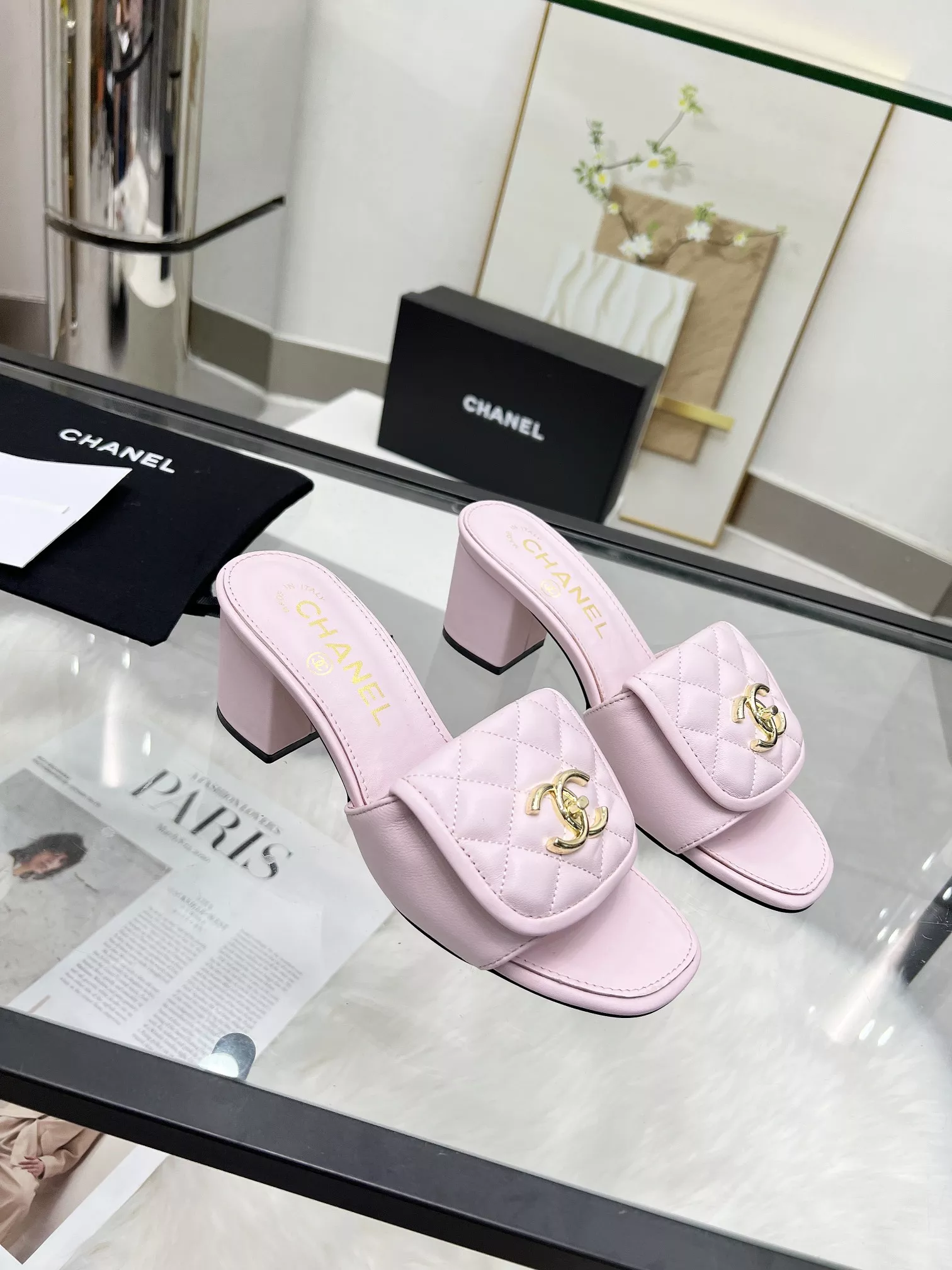 Flexible 9724 Chanel Slippers For Women