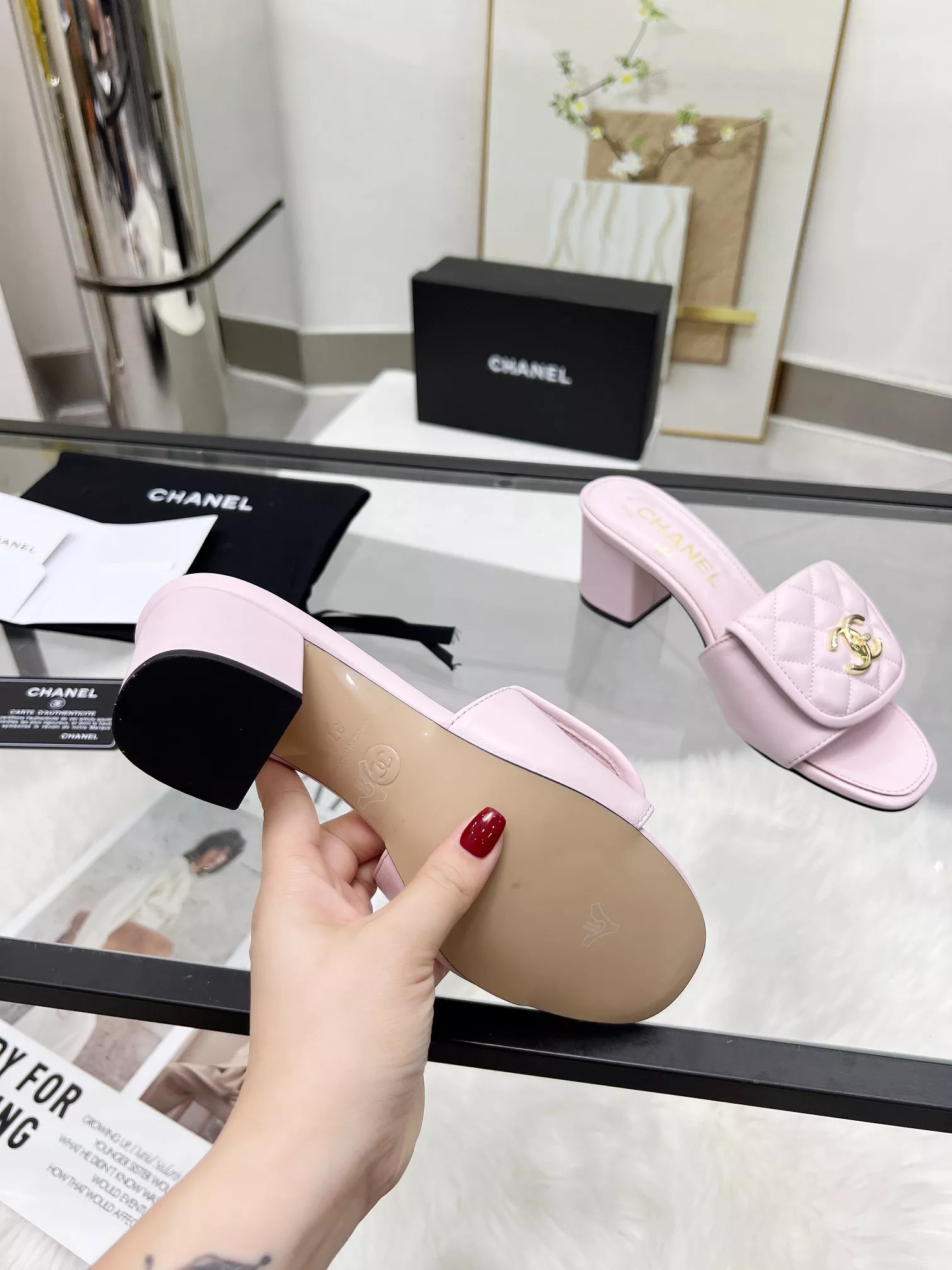 Flexible 9724 Chanel Slippers For Women