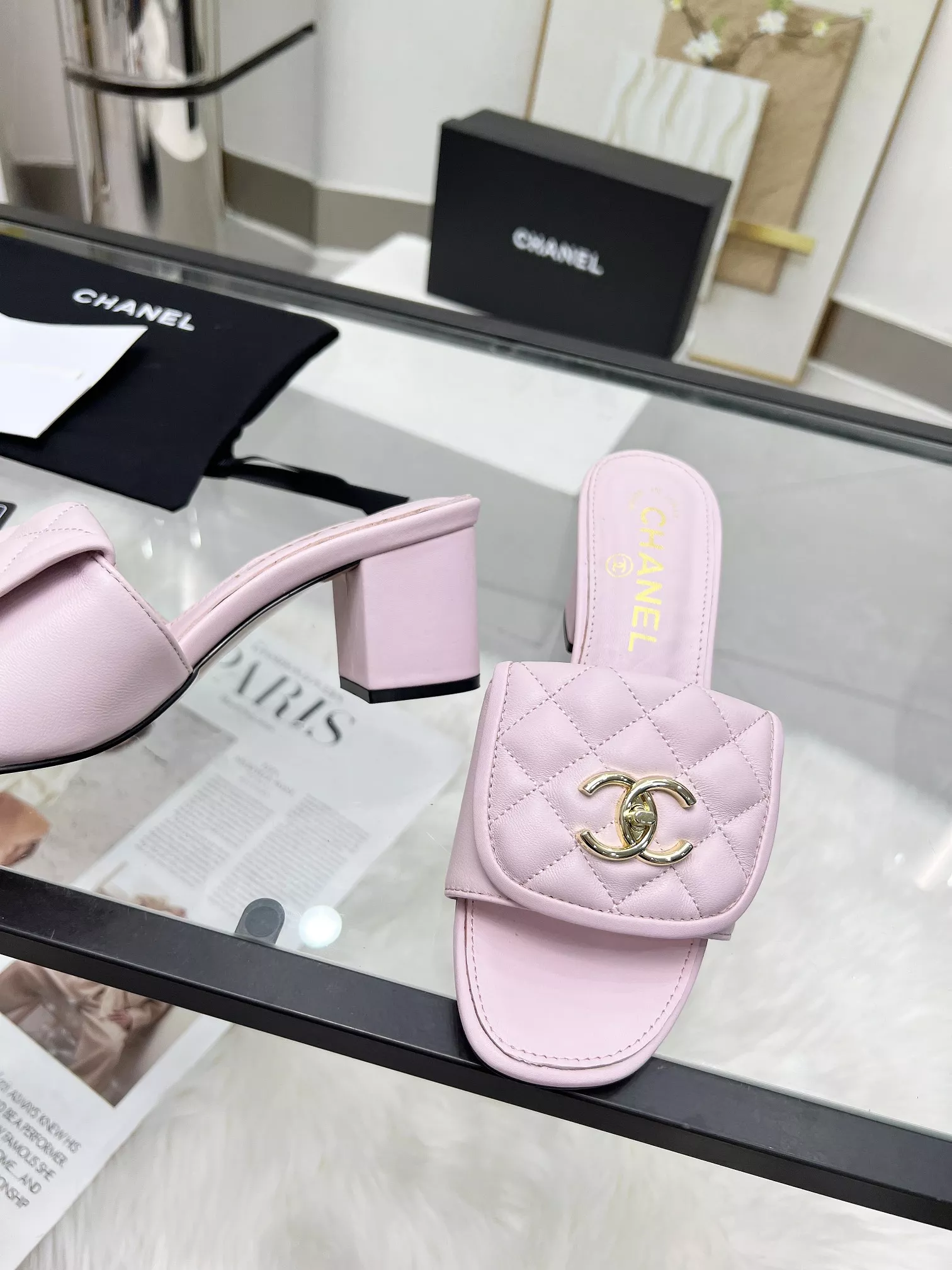 Flexible 9724 Chanel Slippers For Women