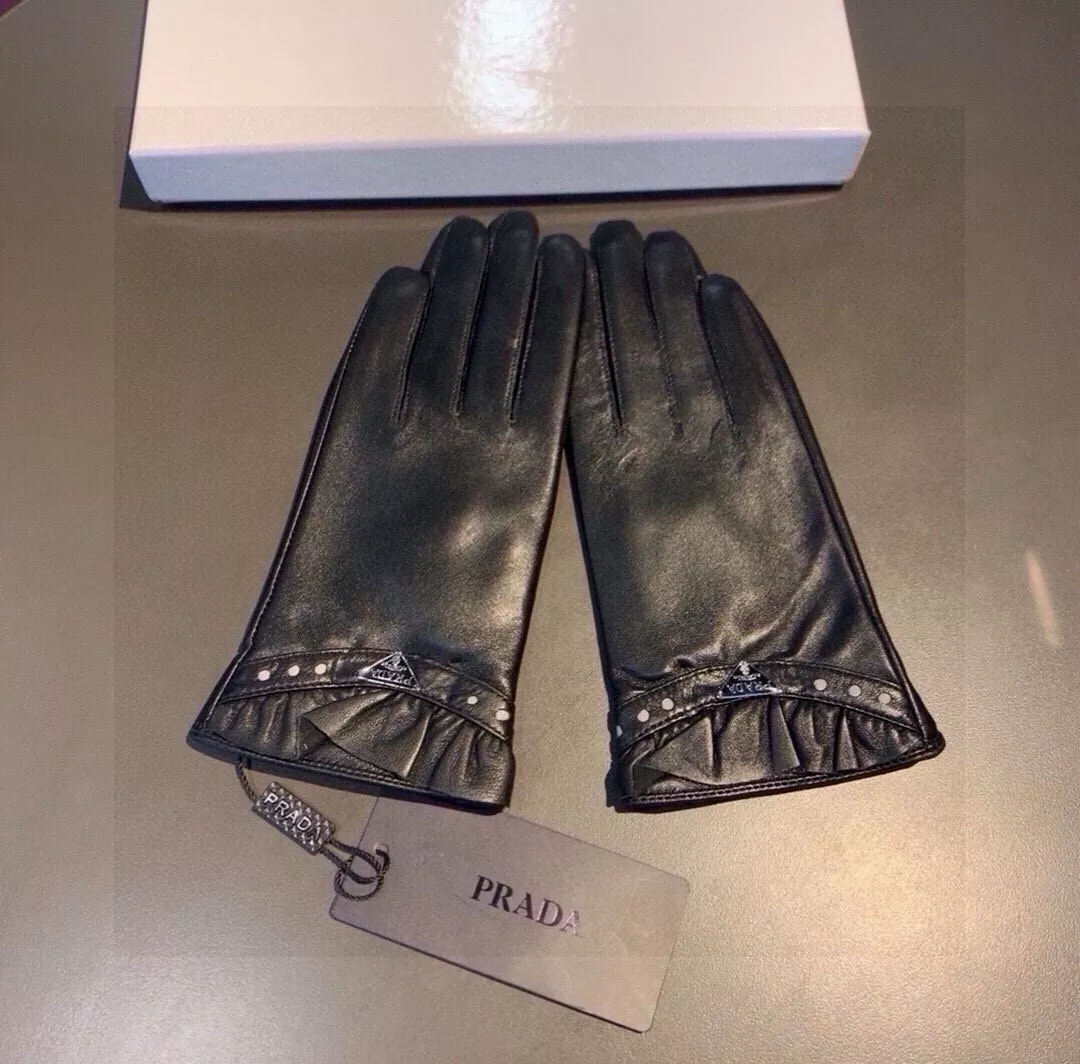 Flexible 9741 Prada Gloves For Women