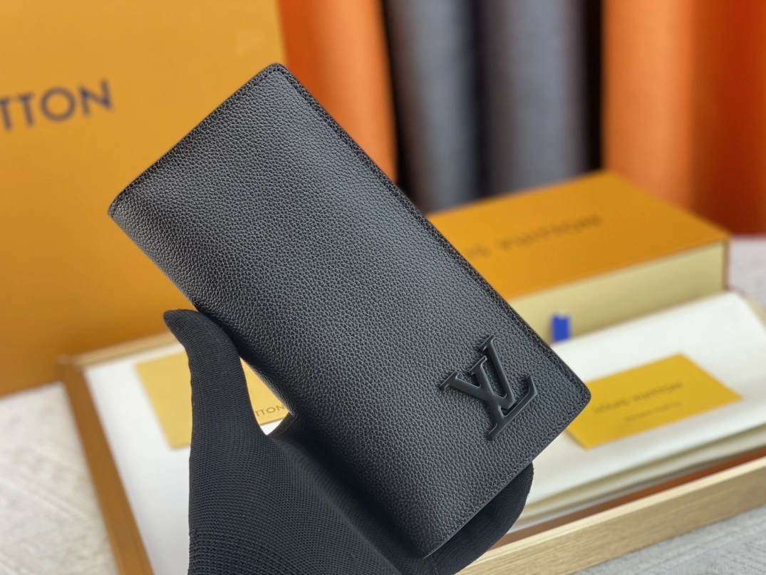 Flexible 9822 Louis Vuitton AAA Quality Wallets