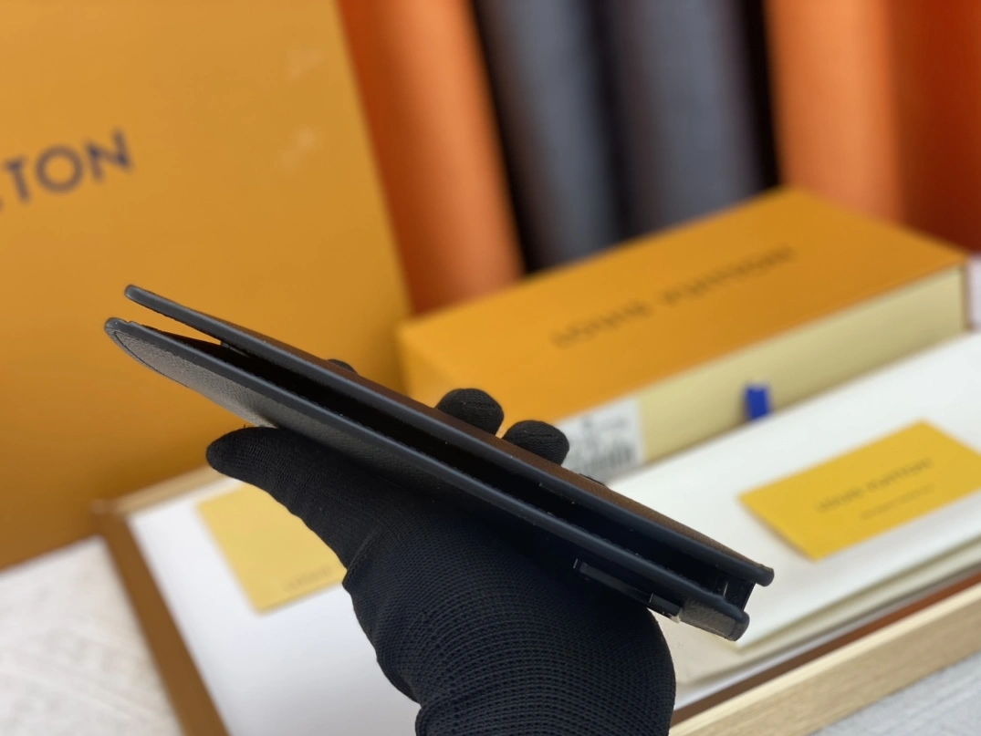 Flexible 9822 Louis Vuitton AAA Quality Wallets