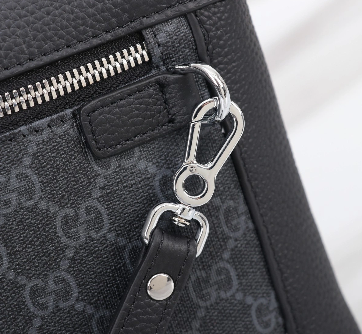 Flexible 9861 Gucci AAA Man Wallets