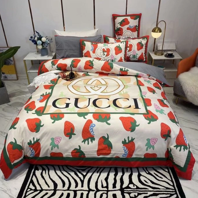 Functional 1075 Gucci Bedding