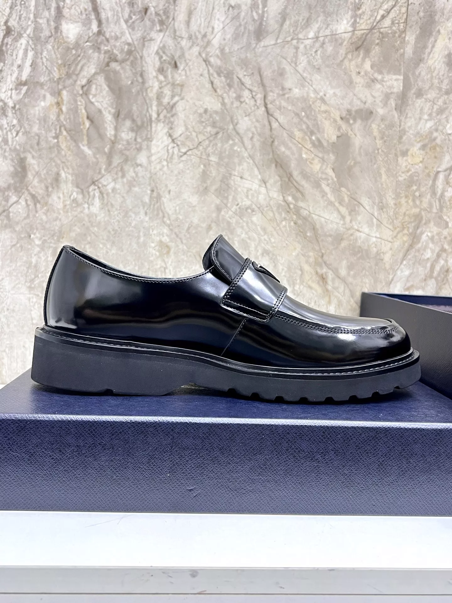 Functional 1076 Prada Leather Shoes For Men