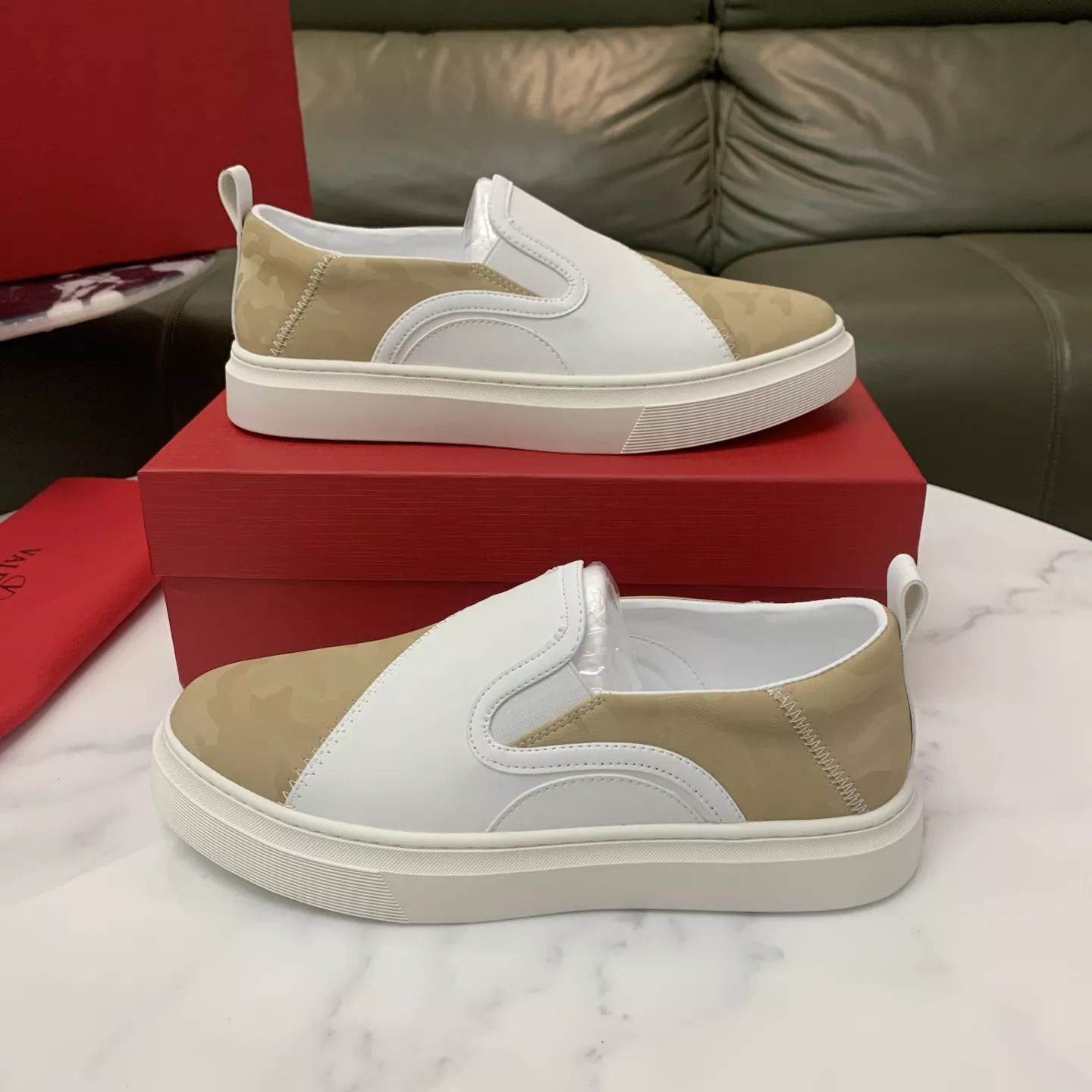 Functional 1110 Valentino Casual Shoes For Men