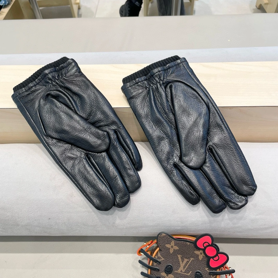 Functional 1121 Gucci Gloves For Men