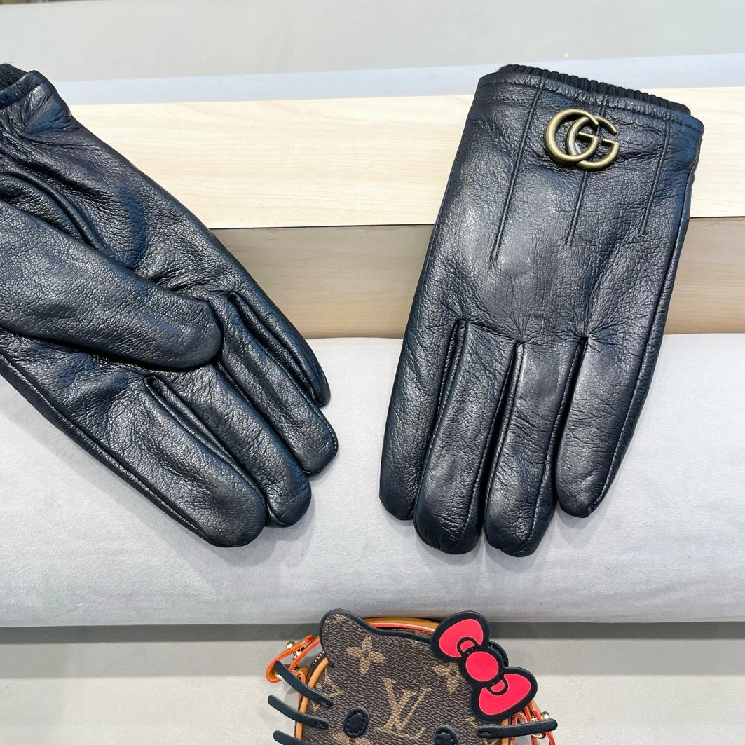 Functional 1121 Gucci Gloves For Men