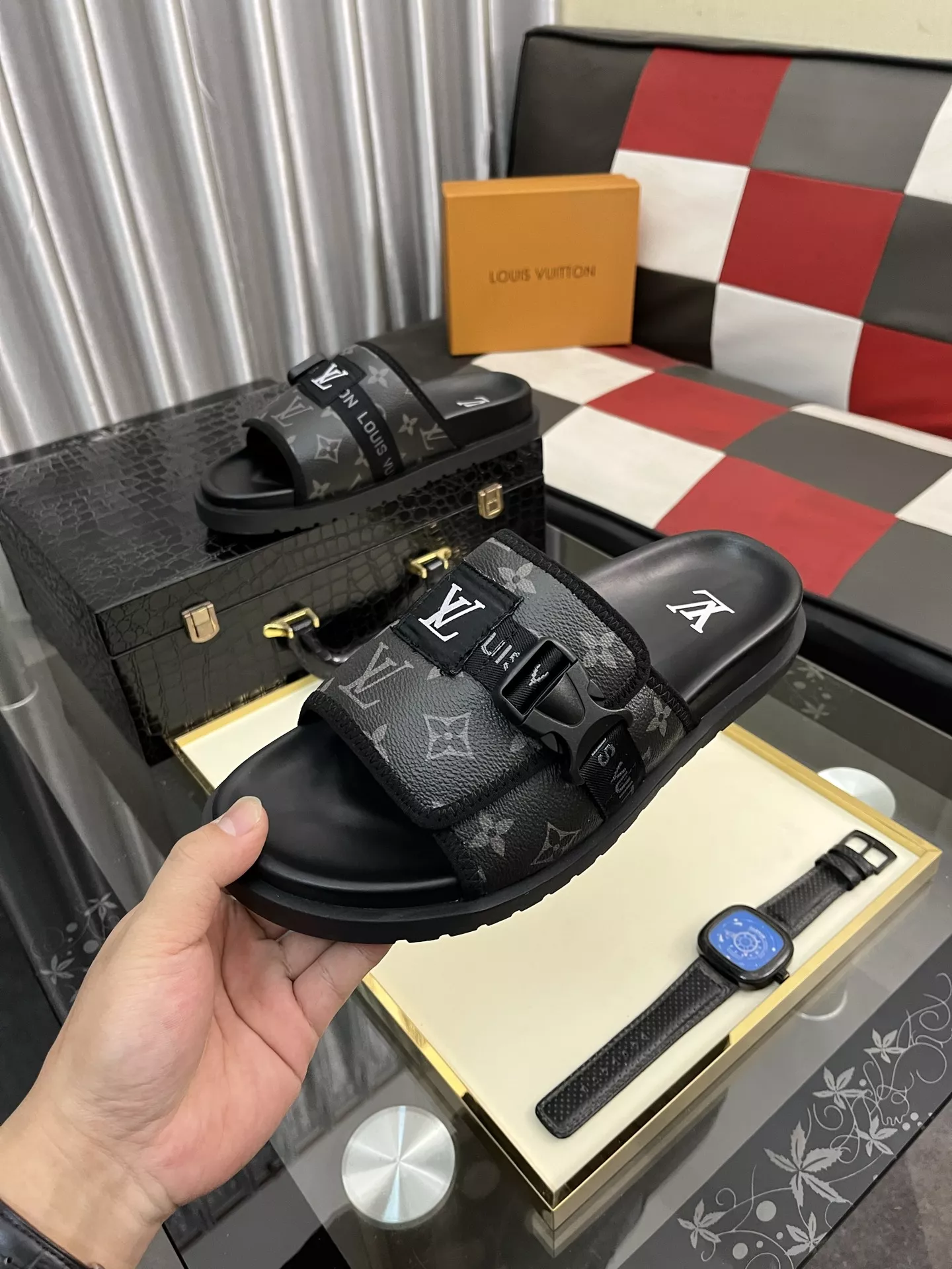 Functional 1292 Louis Vuitton Slippers For Men