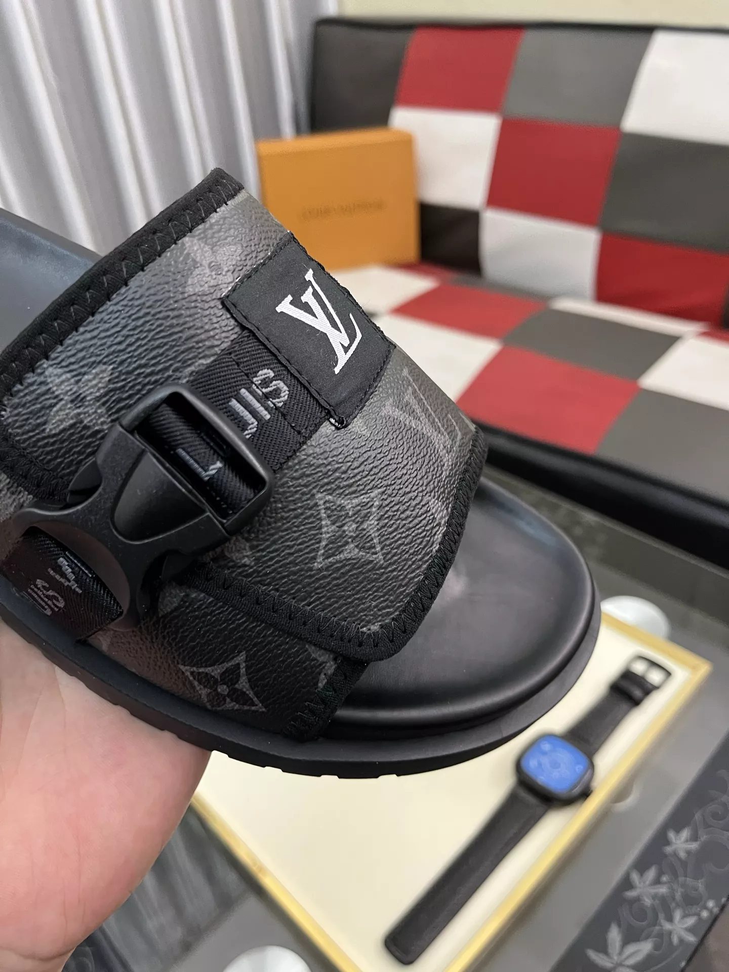 Functional 1292 Louis Vuitton Slippers For Men