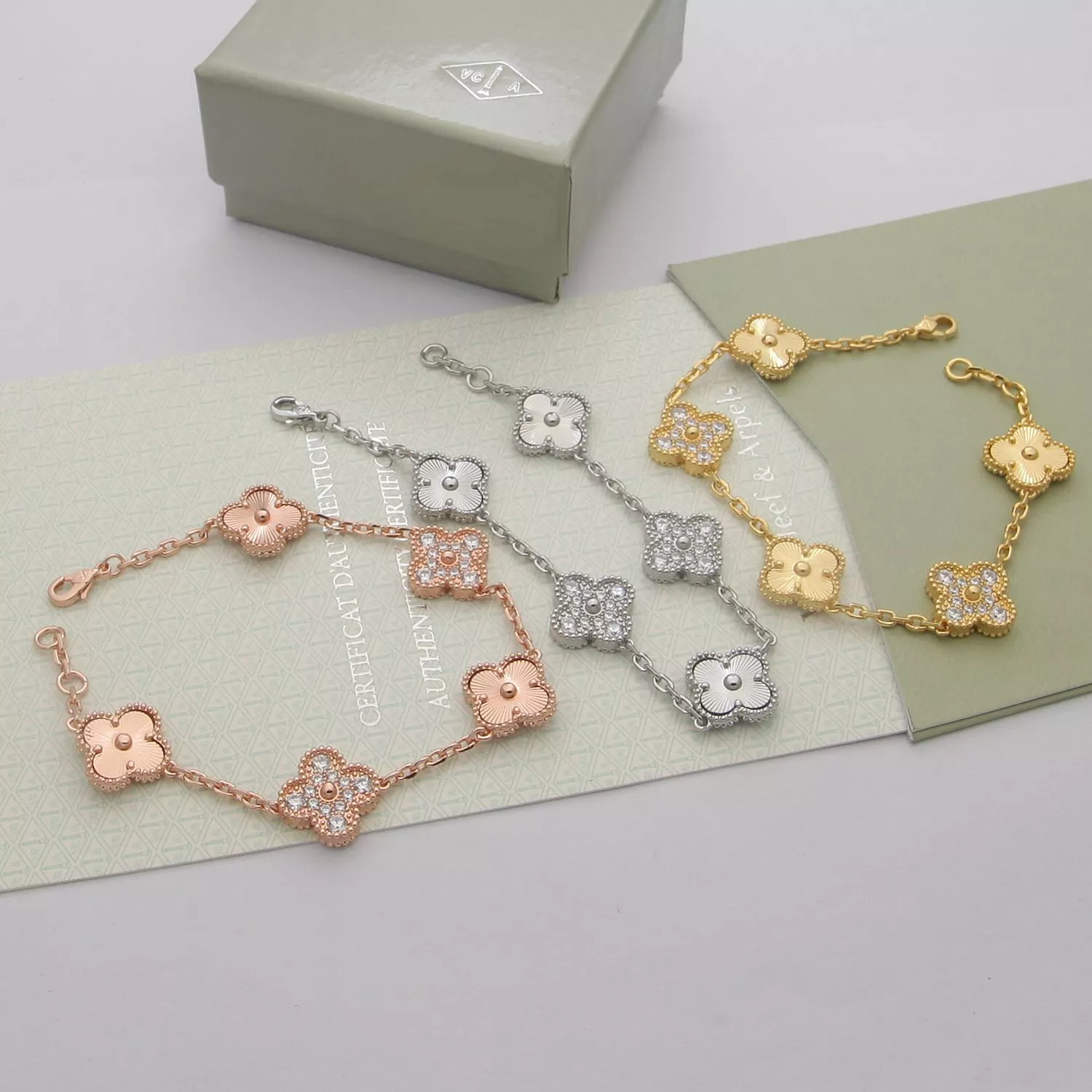 Functional 1359 Van Cleef & Arpels Bracelets For Women