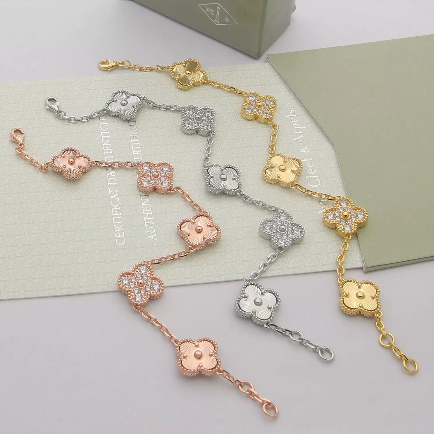 Functional 1359 Van Cleef & Arpels Bracelets For Women